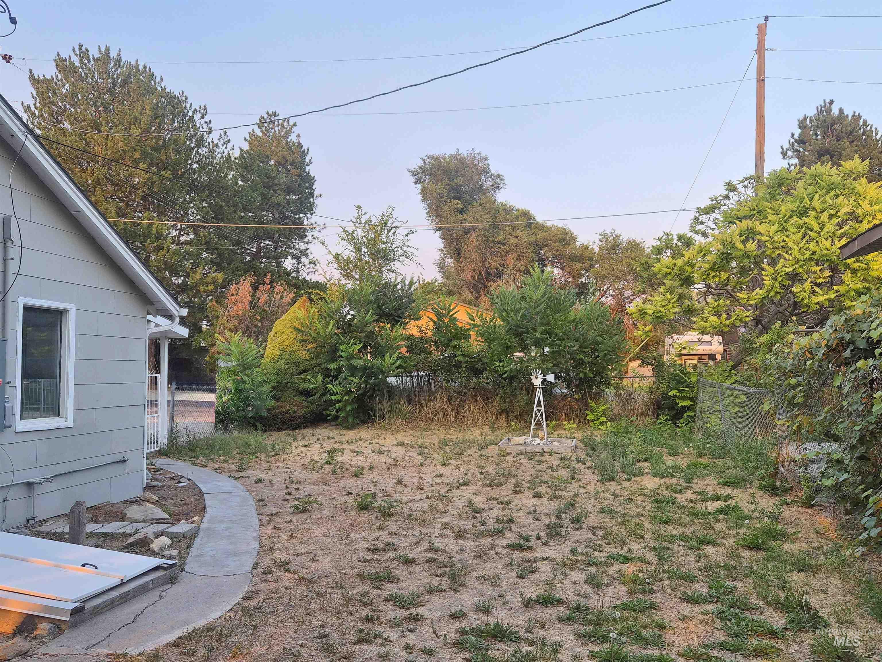 599 Jefferson St Property Photo 27