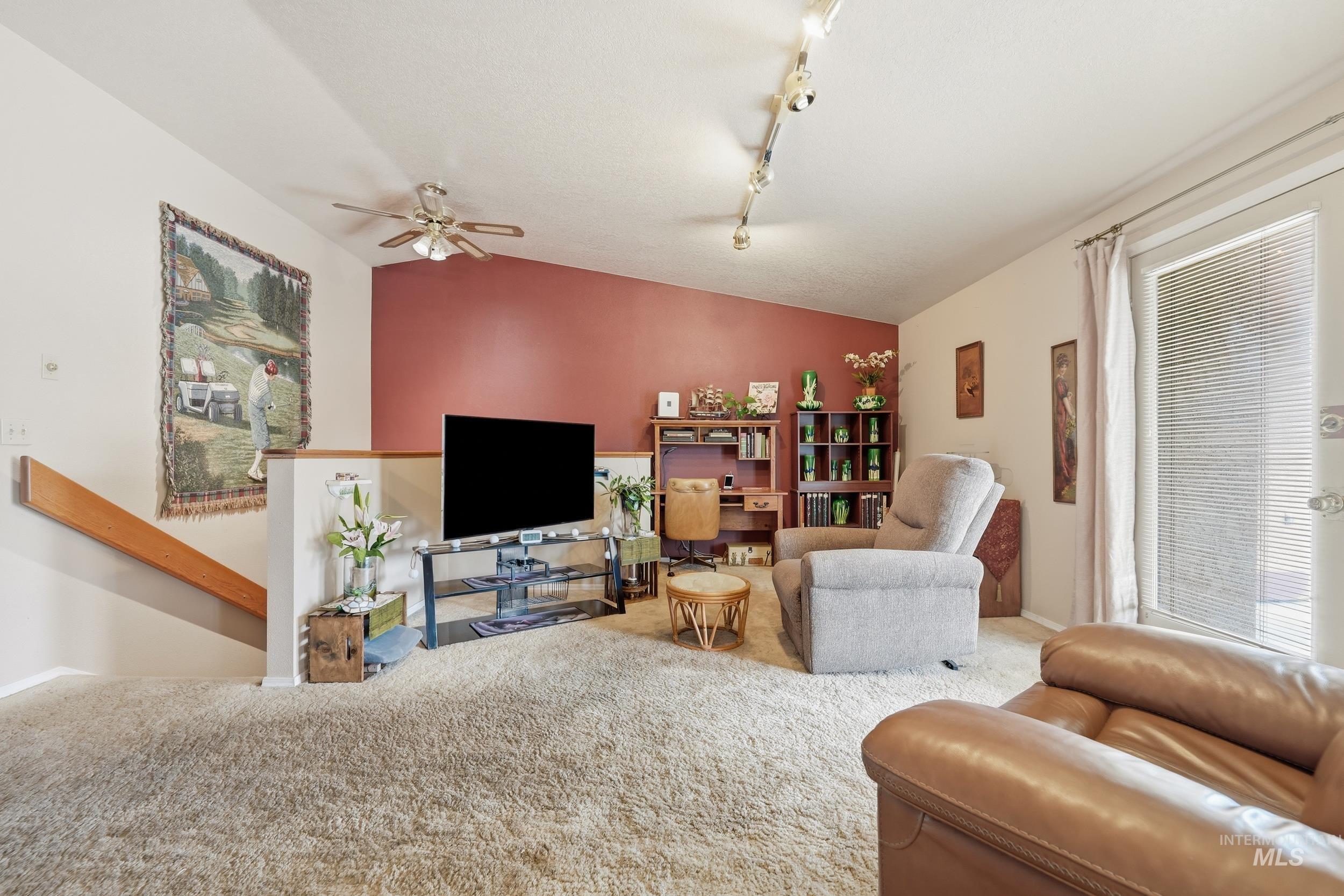 10146 Vistair Pl Property Photo 16