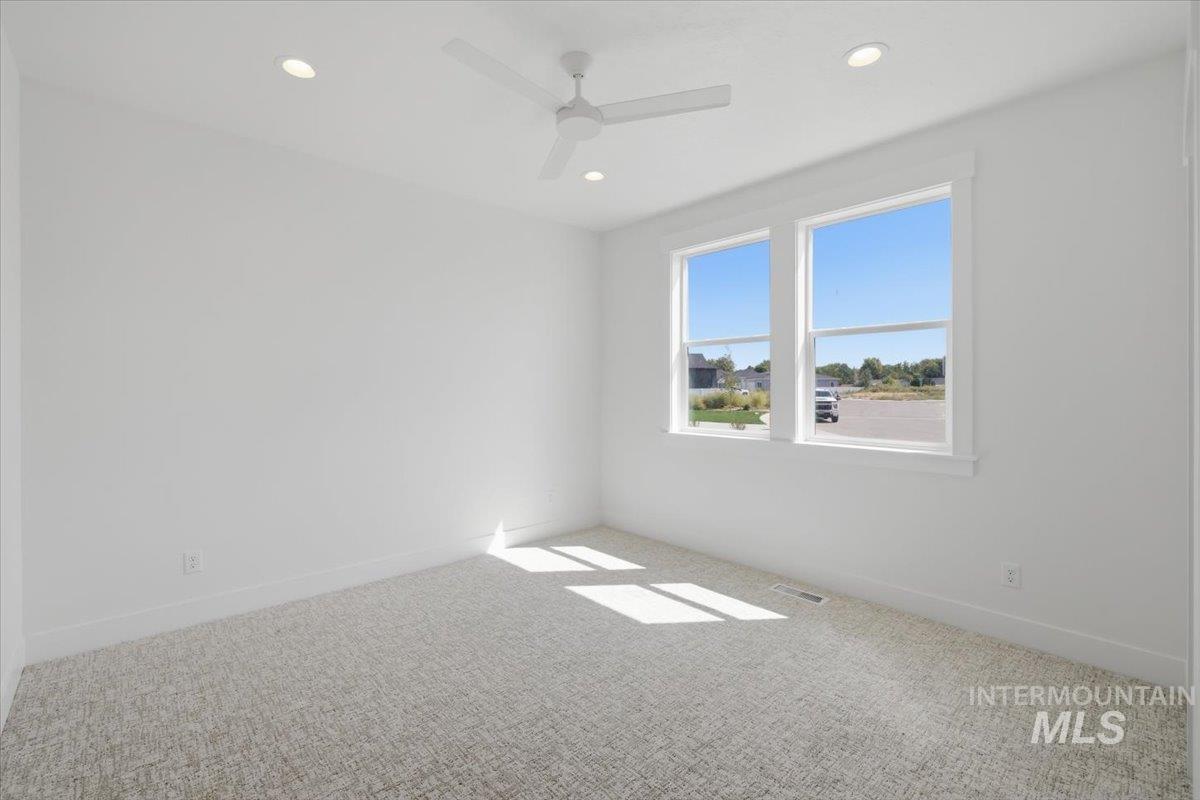 446 W Millstone St Property Photo 25