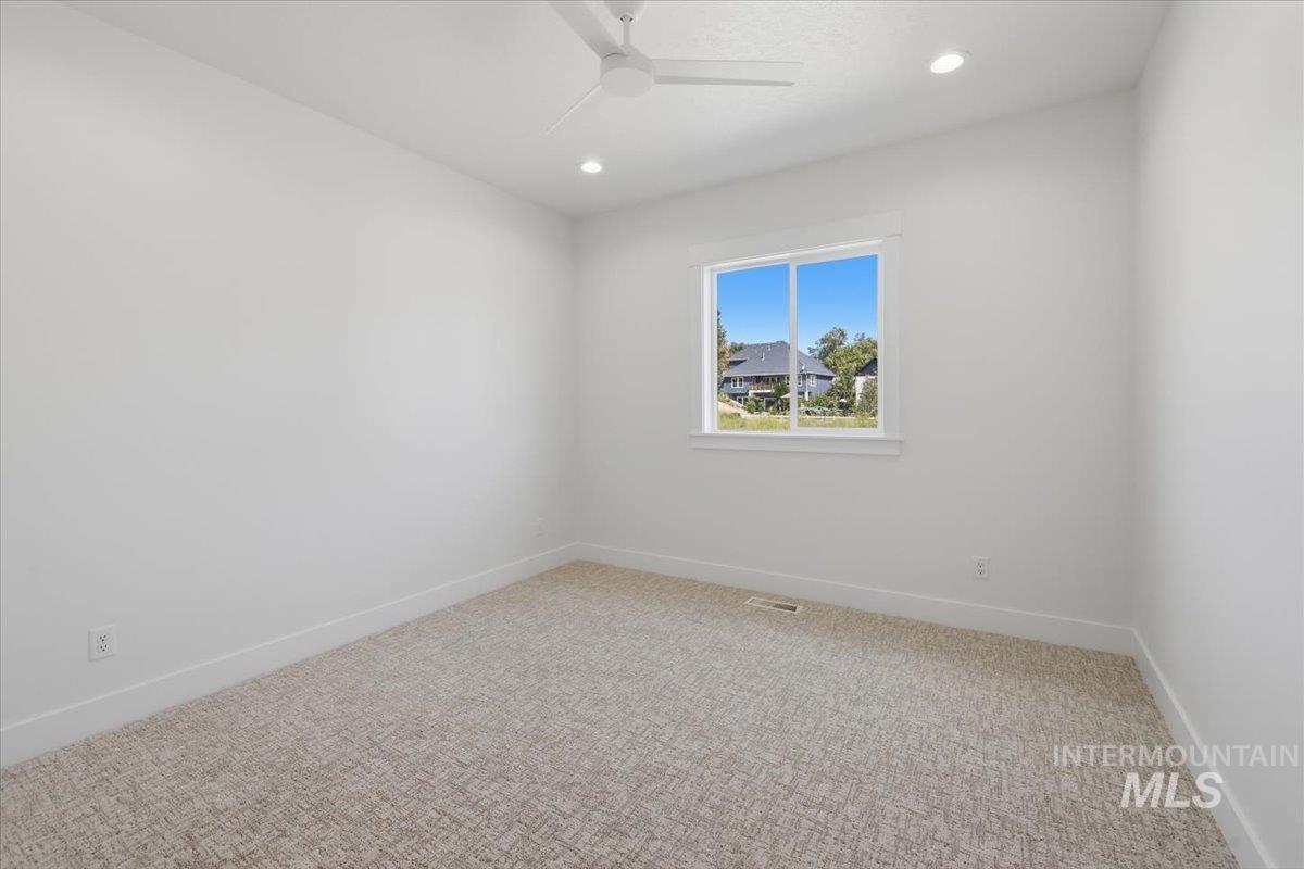 446 W Millstone St Property Photo 29
