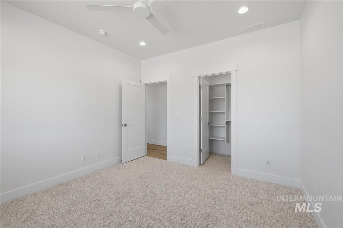 446 W Millstone St Property Photo 30
