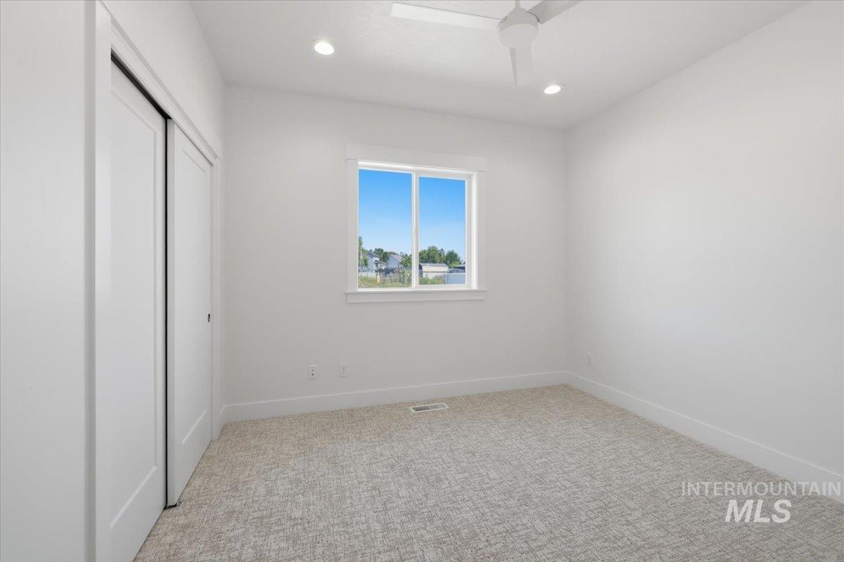 446 W Millstone St Property Photo 36