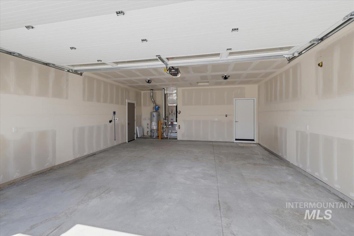 446 W Millstone St Property Photo 39