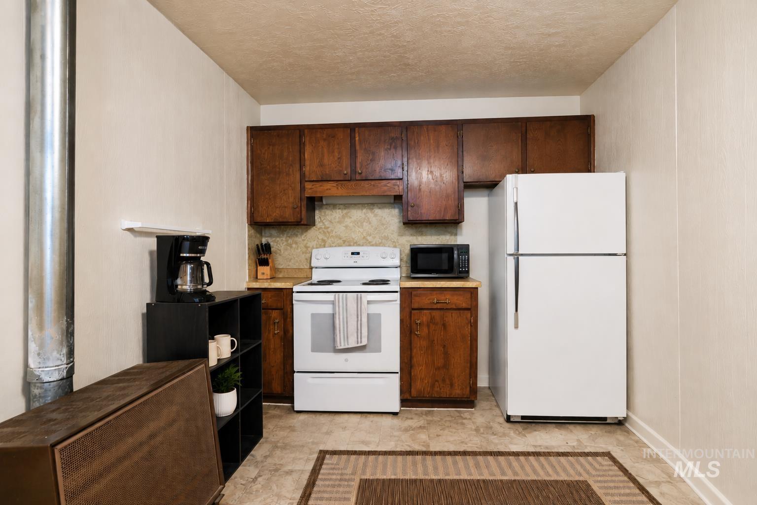 1755 2nd Ave E Property Photo 25