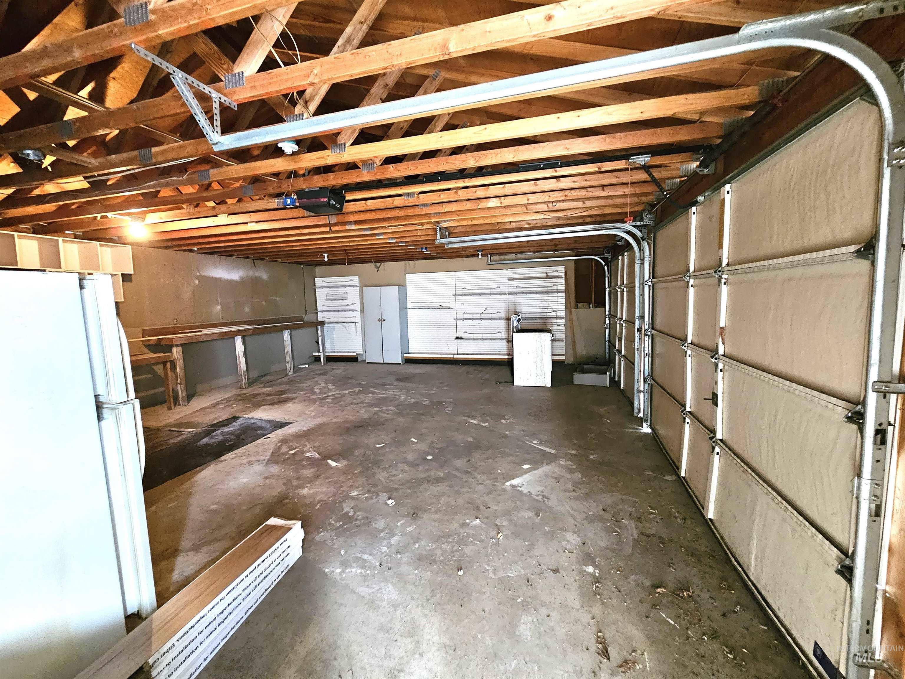 1407 & 1407 1/2 Burrell Ave Property Photo 14
