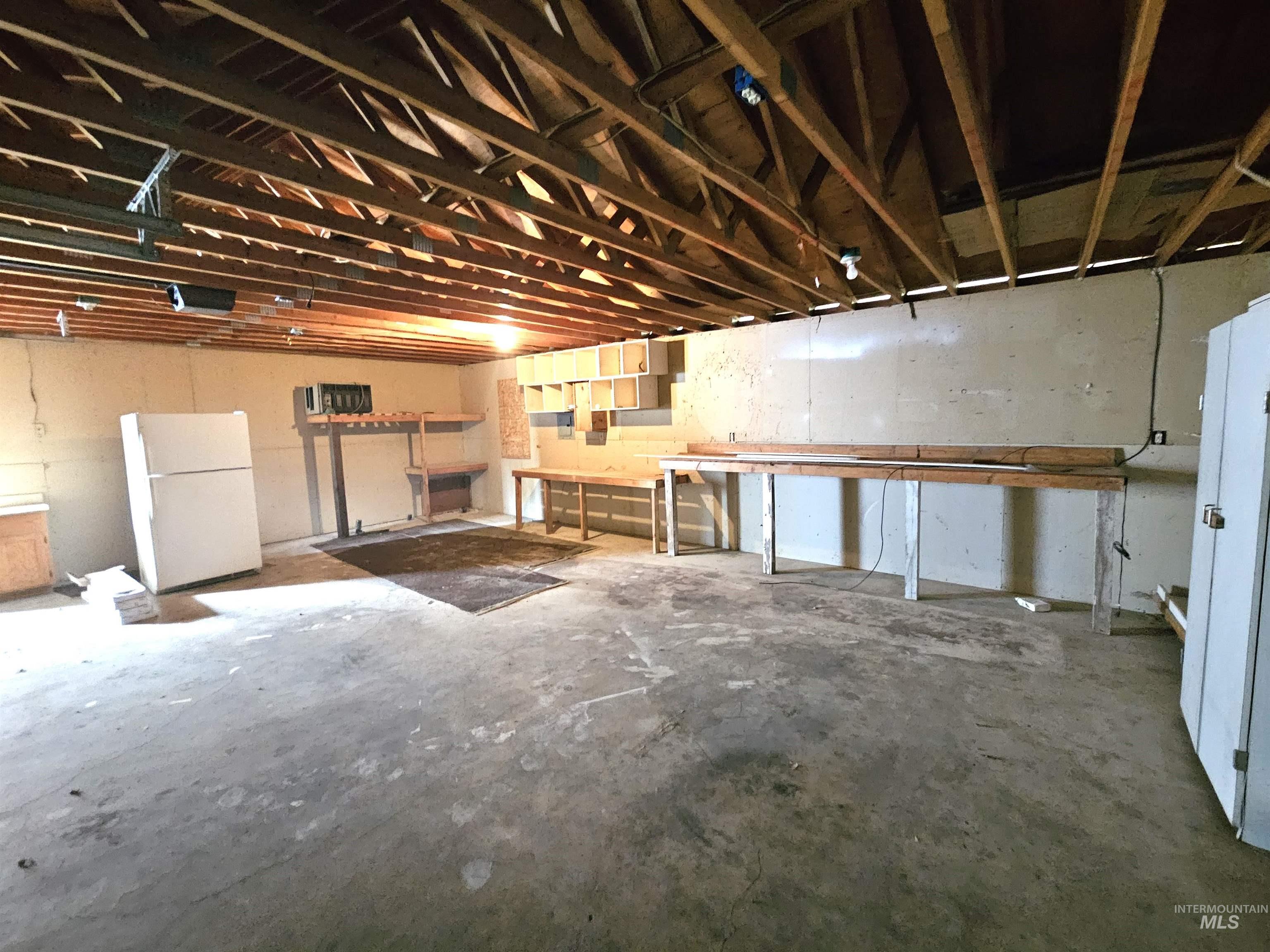 1407 & 1407 1/2 Burrell Ave Property Photo 15