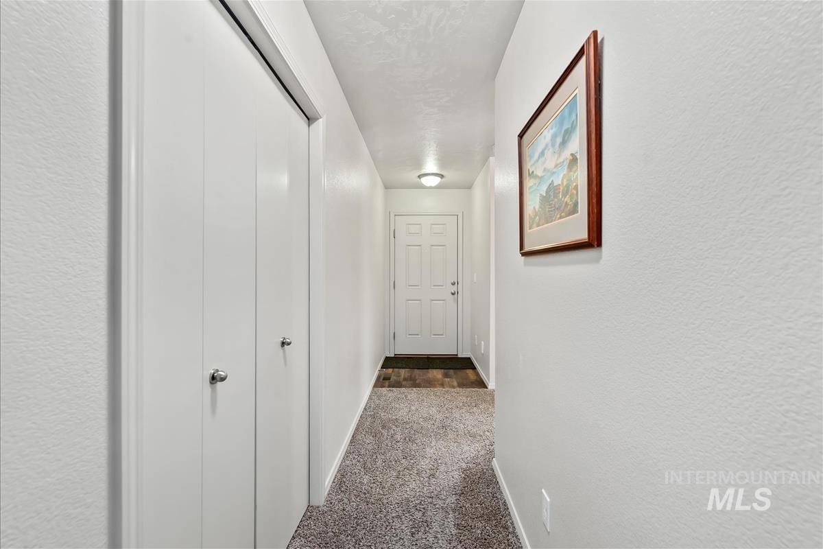 20533 Wyeth Ave Property Photo 7