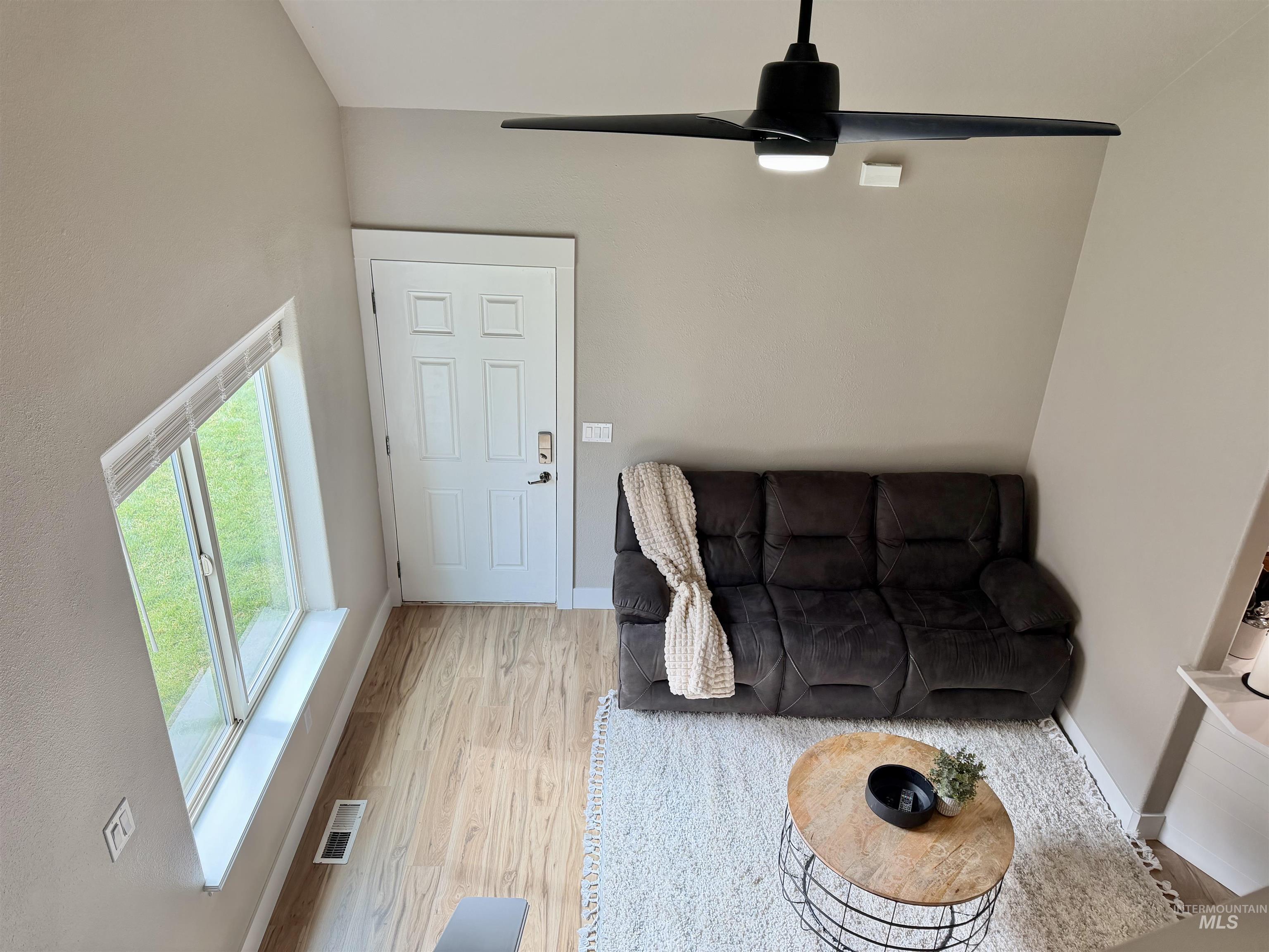 26 Mangum Circle Property Photo 3