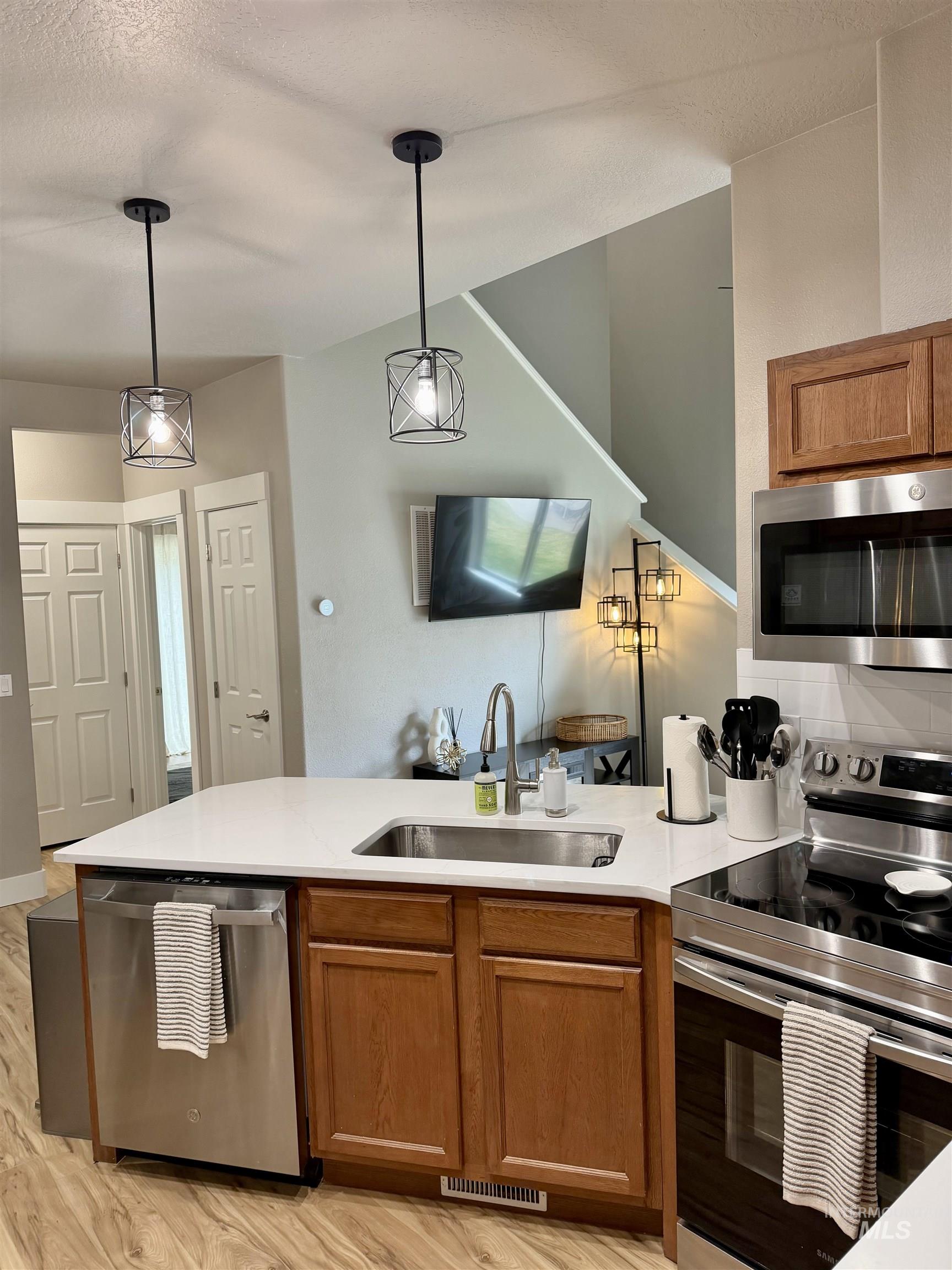 26 Mangum Circle Property Photo 6