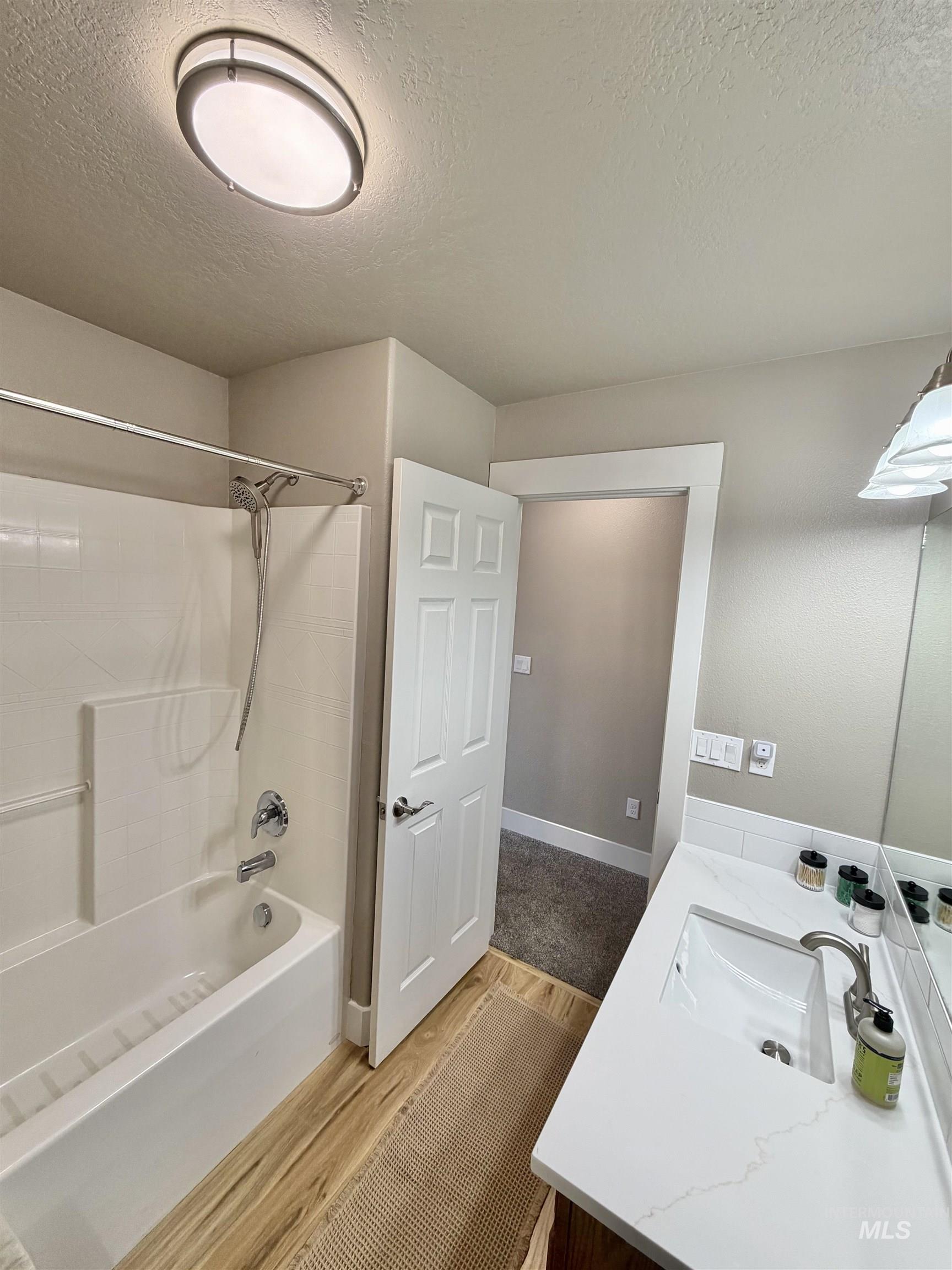 26 Mangum Circle Property Photo 13