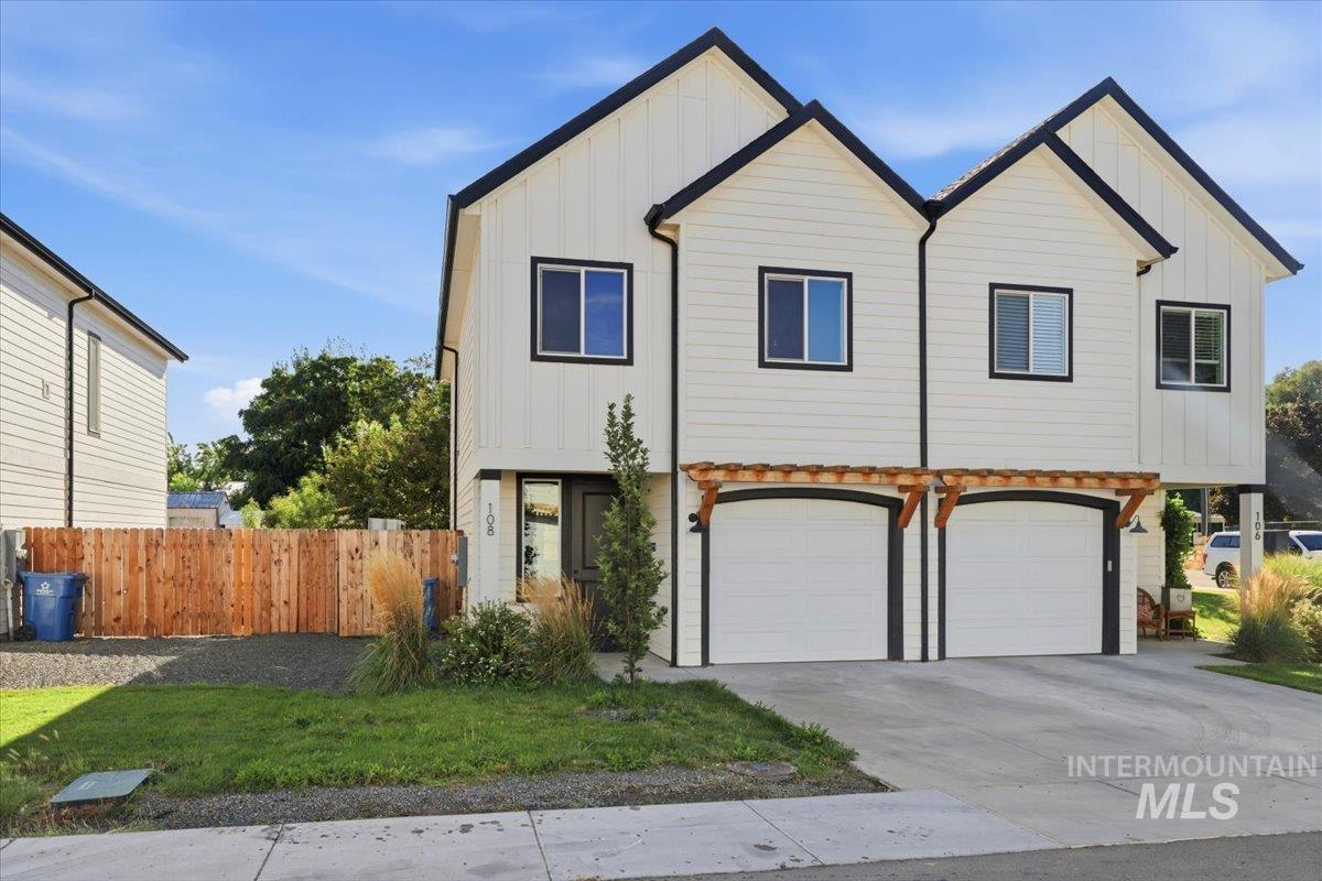 108 N Trifecta Lane Property Photo 1