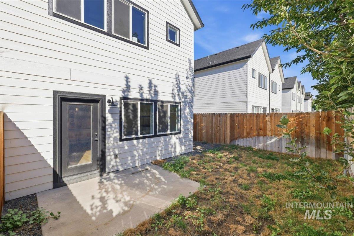 108 N Trifecta Lane Property Photo 27