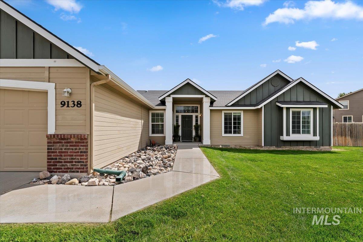 9138 S Red Delicious Property Photo 4