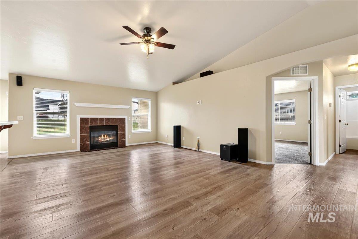 9138 S Red Delicious Property Photo 9
