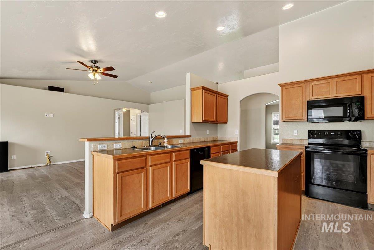 9138 S Red Delicious Property Photo 16