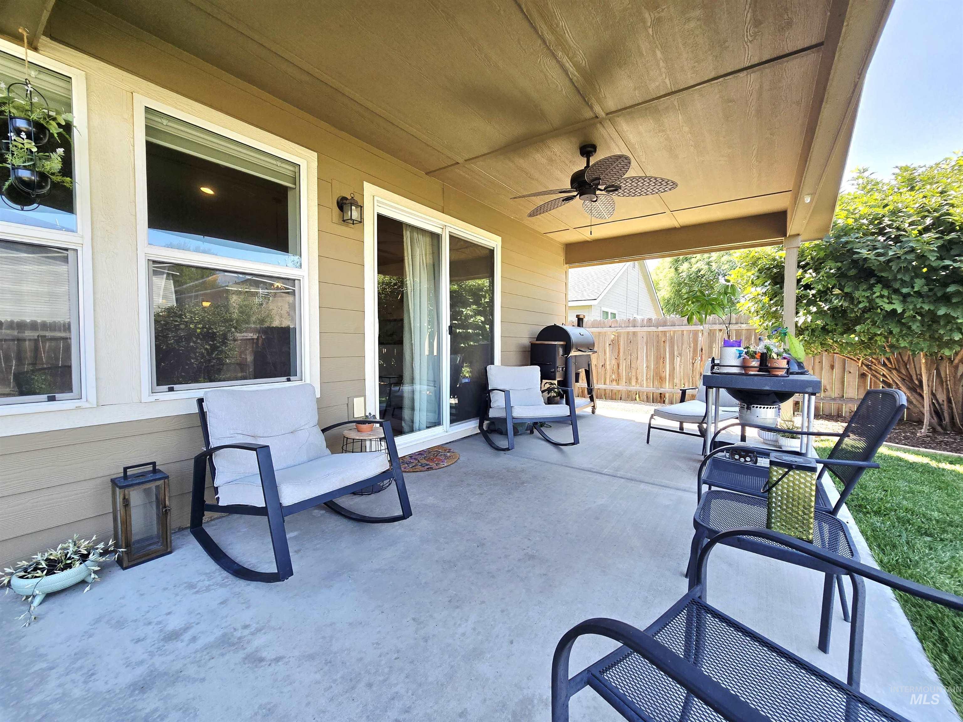 4447 N Weston Ave Property Photo 27