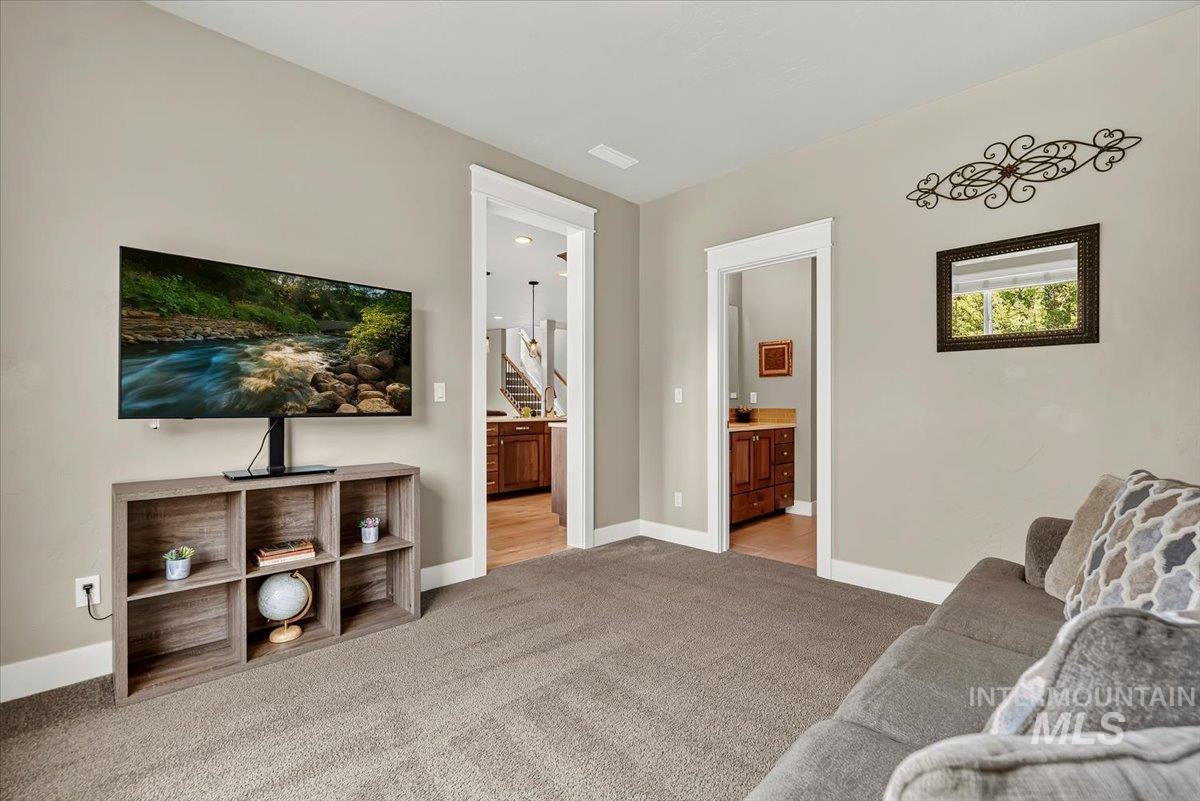 25 W Heston Dr Property Photo 27