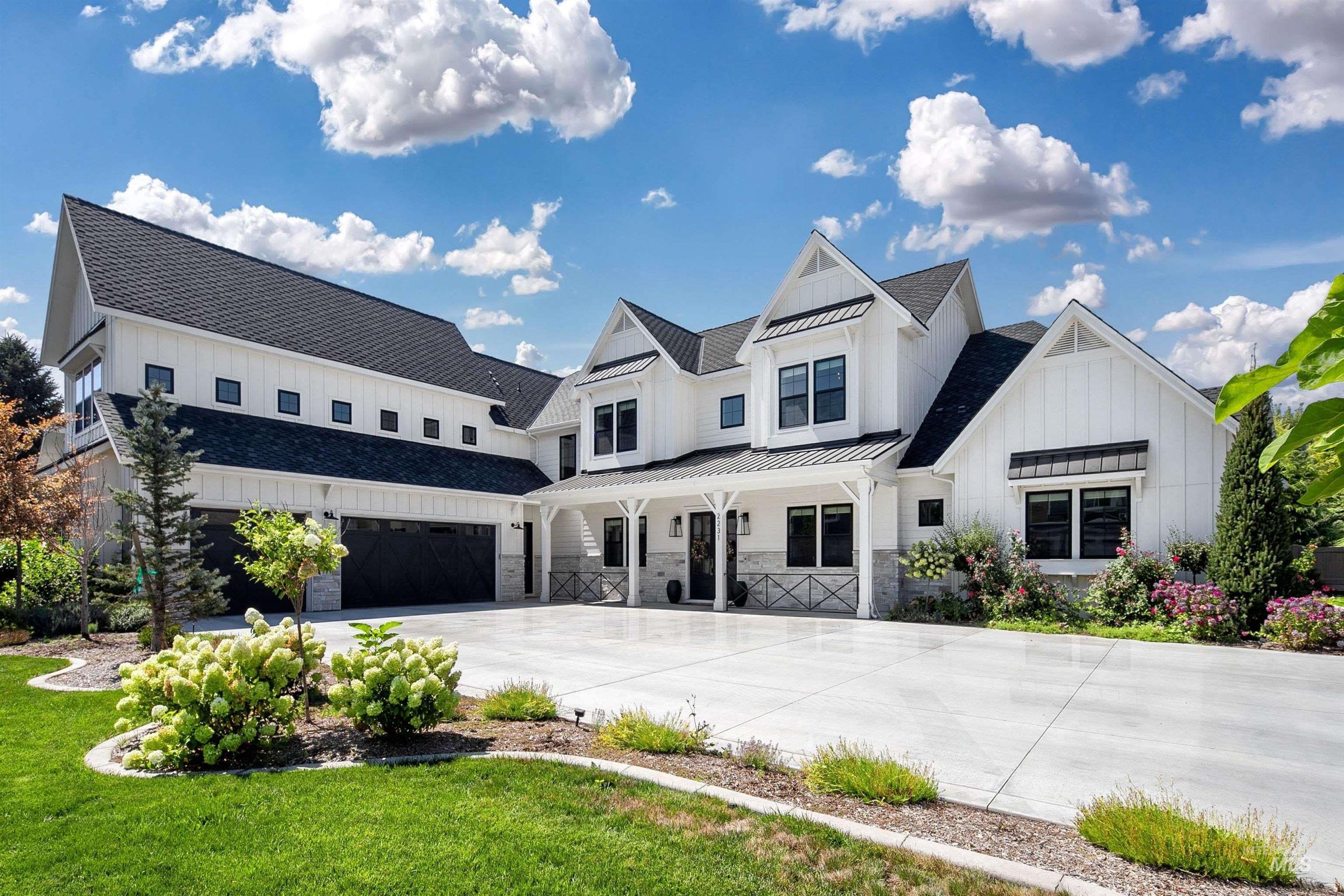 2231 E Elmsprings Lane
