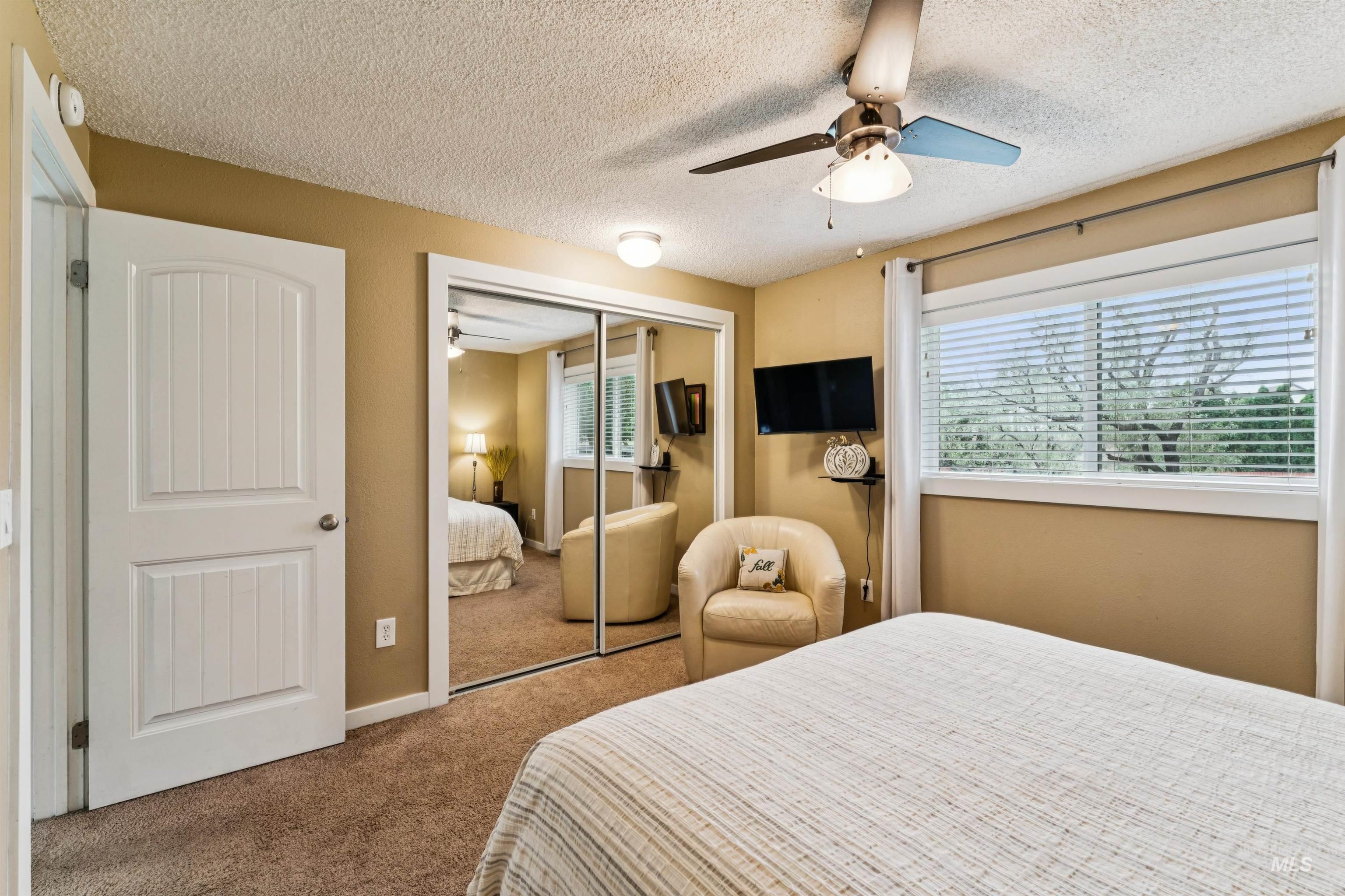 272 N Eagle Glen Ln. Property Photo 26