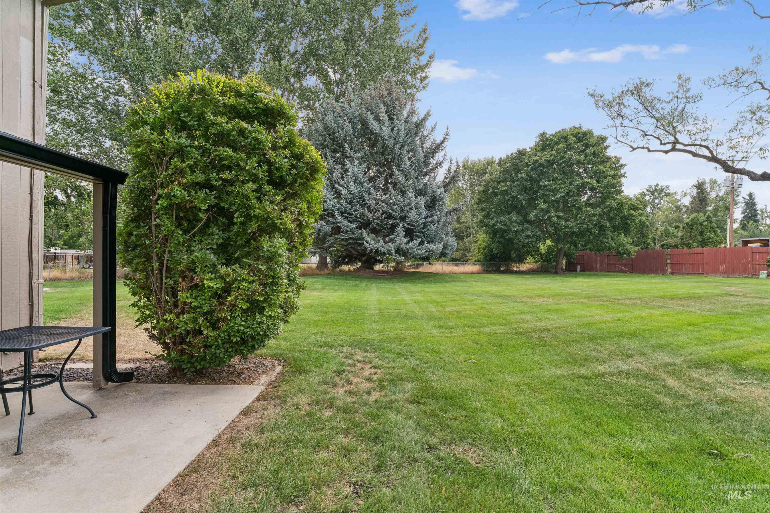 272 N Eagle Glen Ln. Property Photo 40