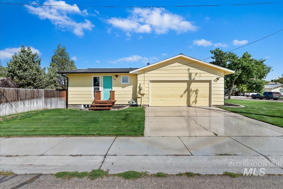 5344 W Malad St Property Photo 5