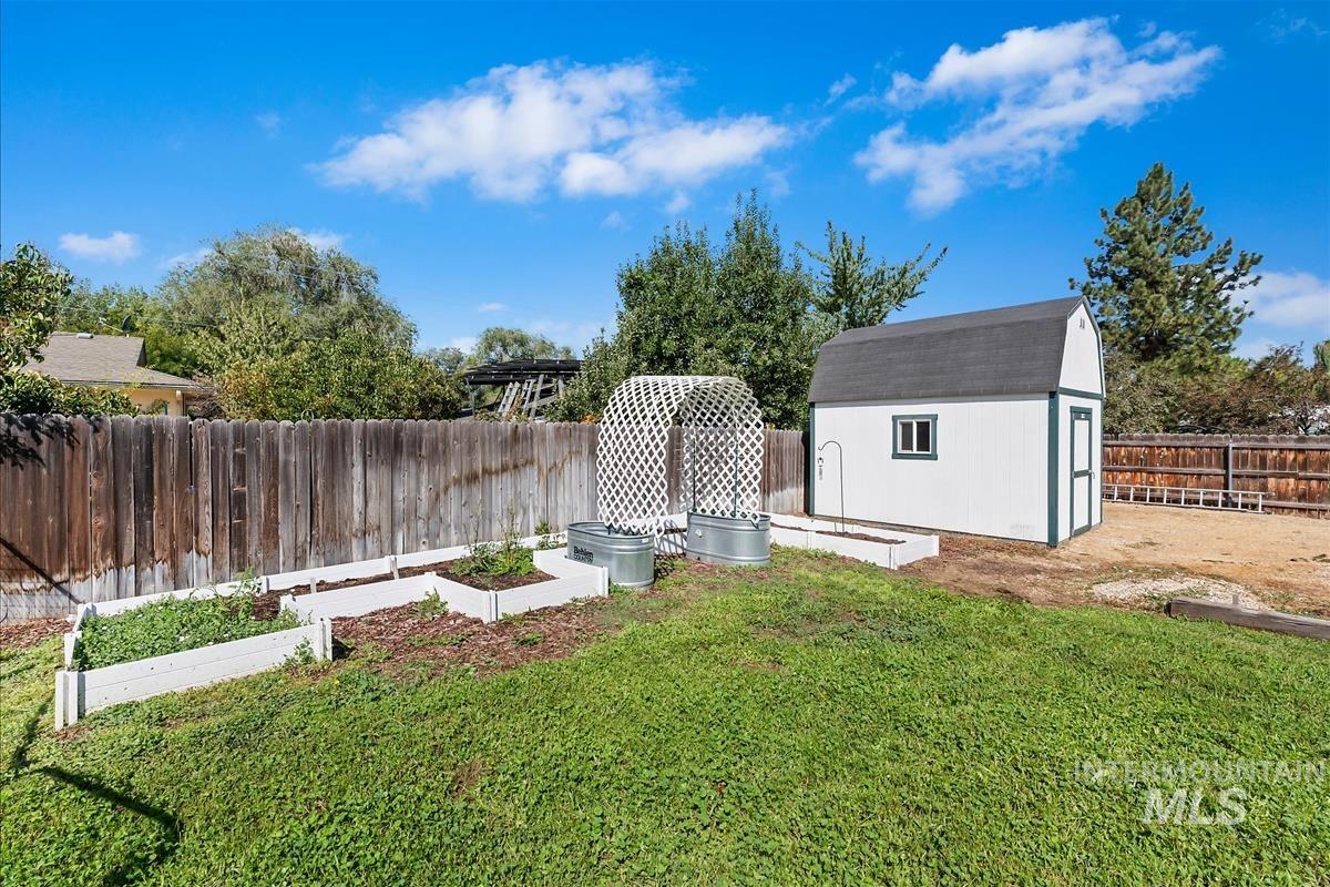 5344 W Malad St Property Photo 44
