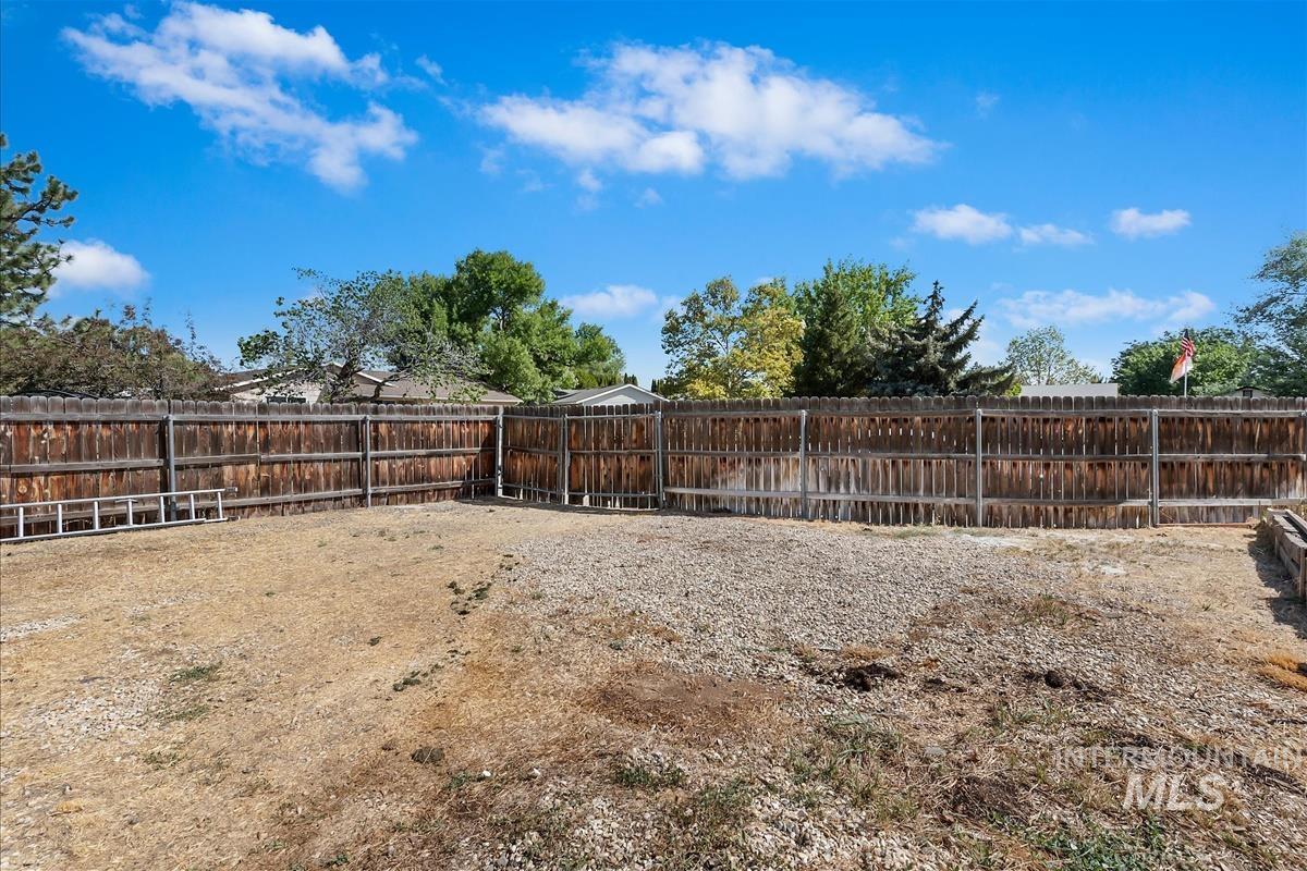 5344 W Malad St Property Photo 45
