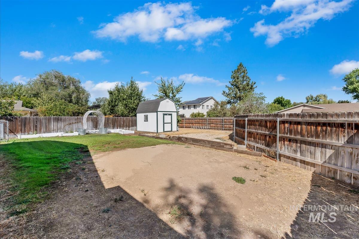 5344 W Malad St Property Photo 46