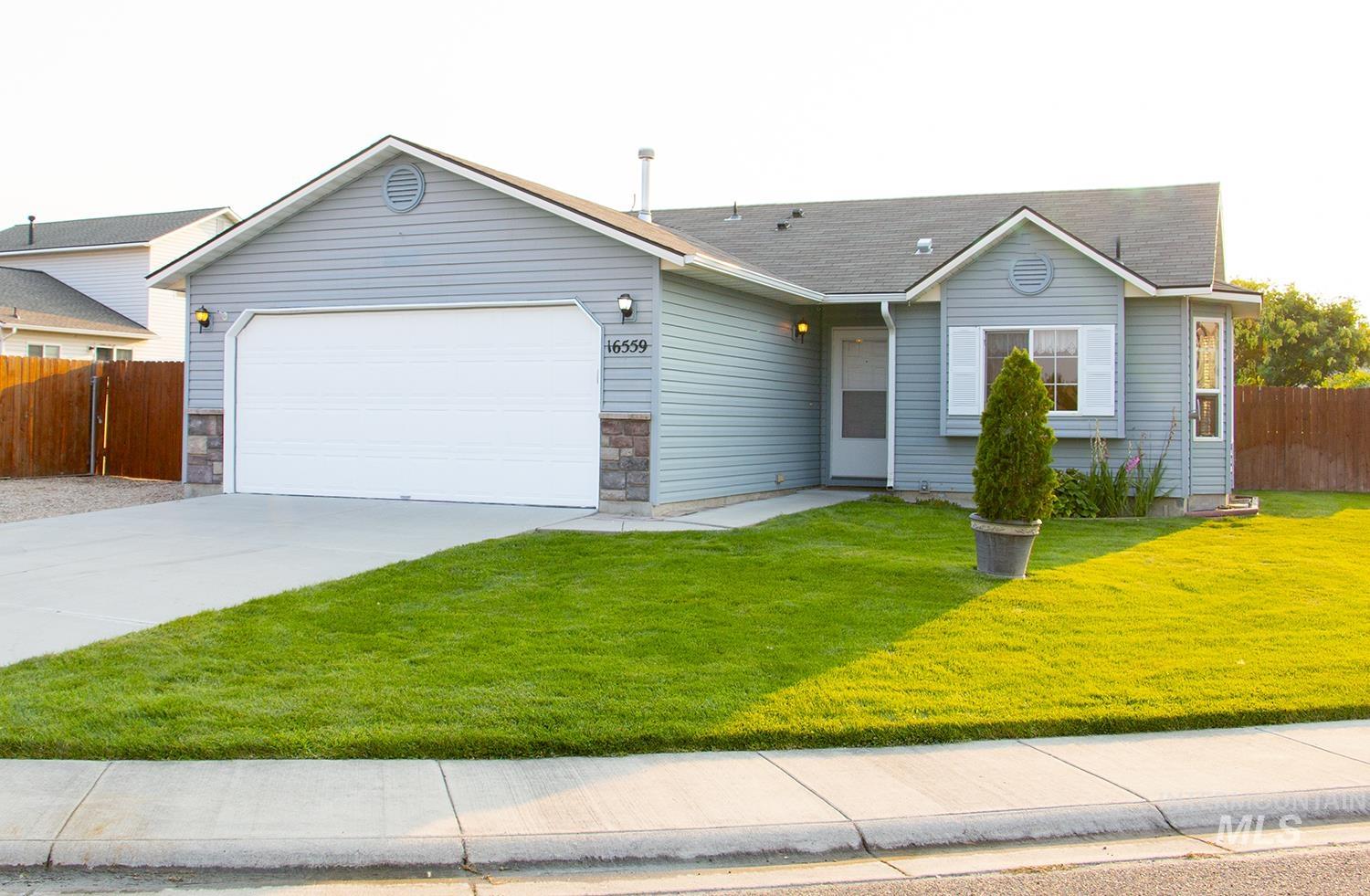 16559 Bayou Way Property Photo 1