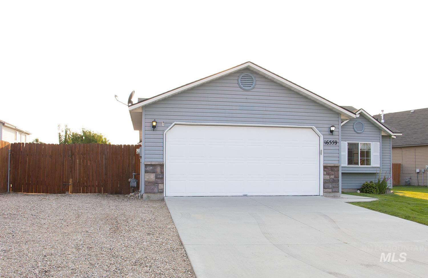 16559 Bayou Way Property Photo 3