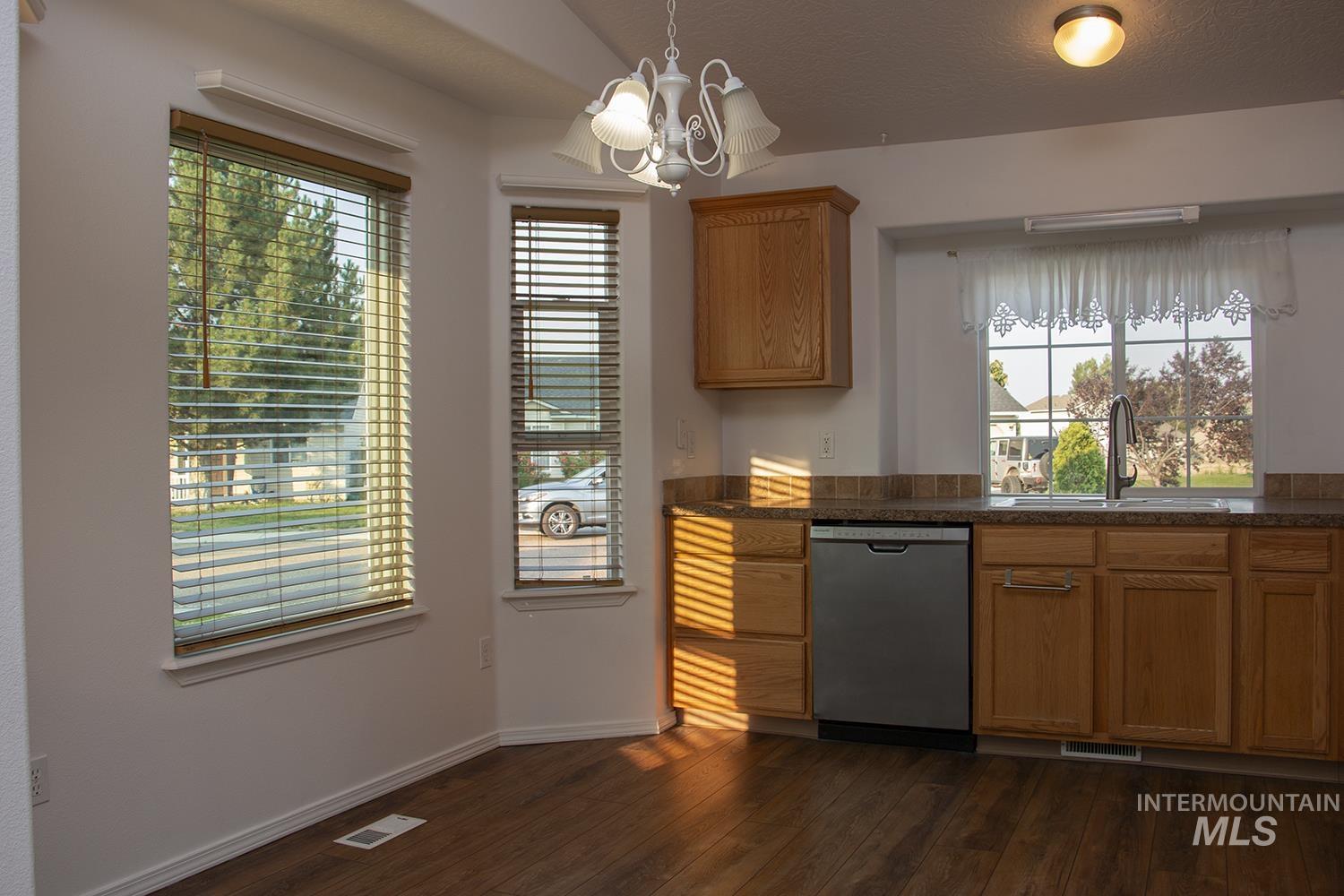 16559 Bayou Way Property Photo 7
