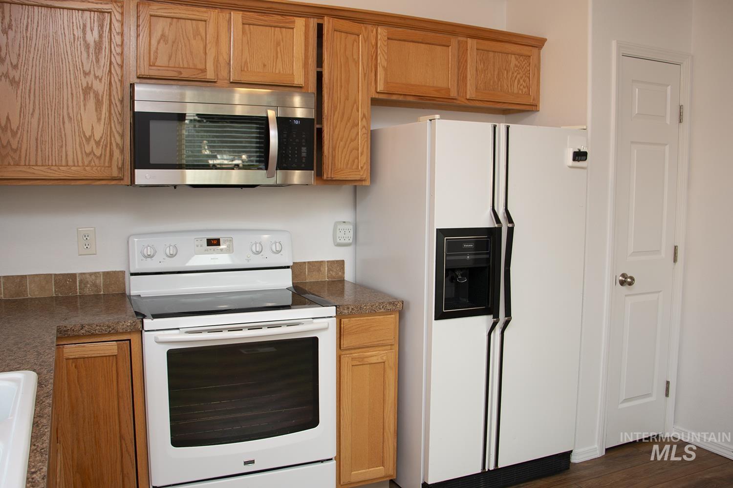 16559 Bayou Way Property Photo 8