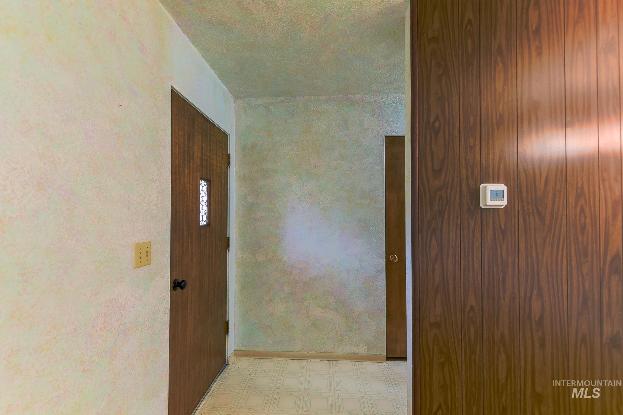 1829 Powers Ave. Property Photo 7