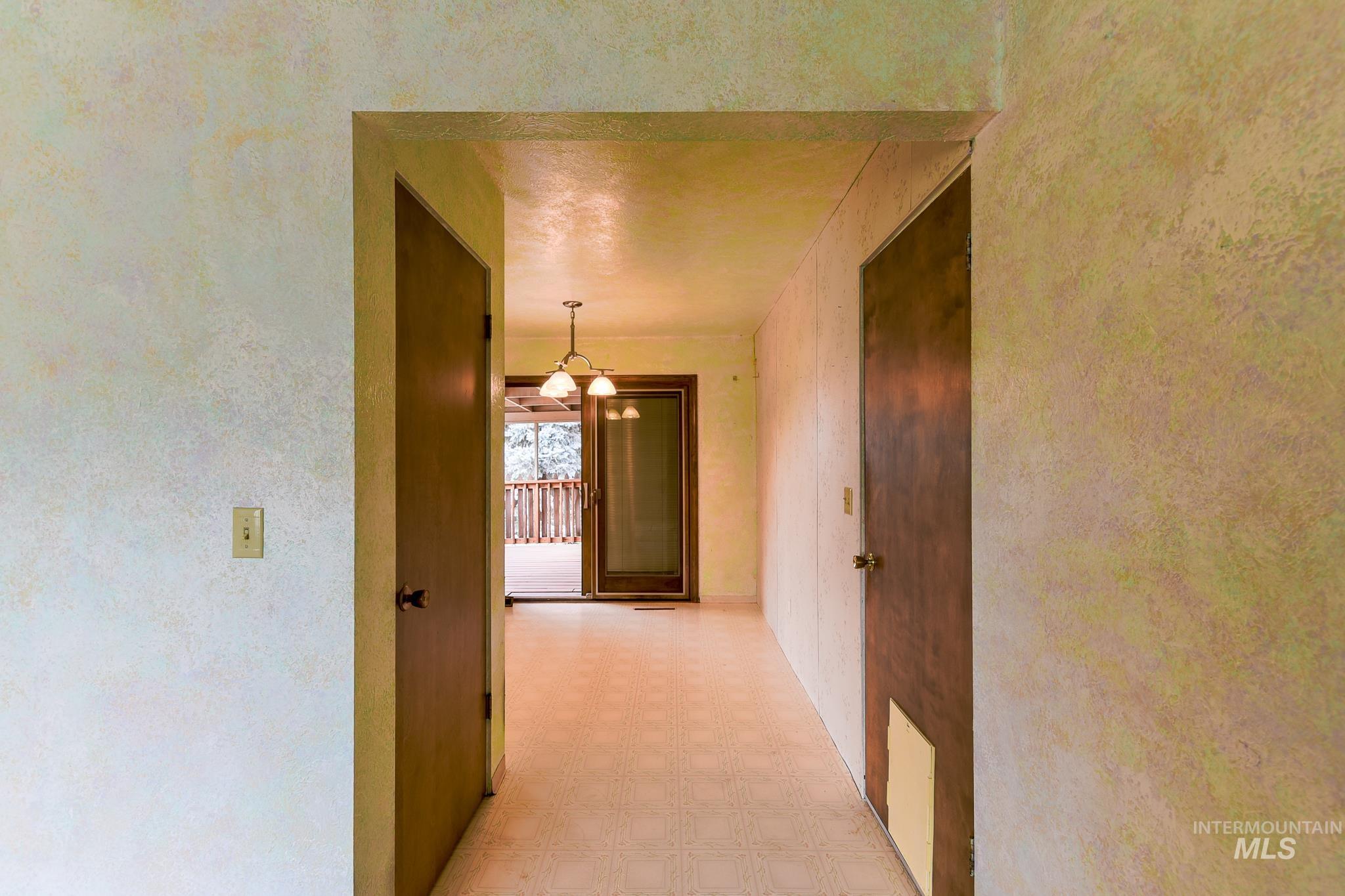 1829 Powers Ave. Property Photo 12