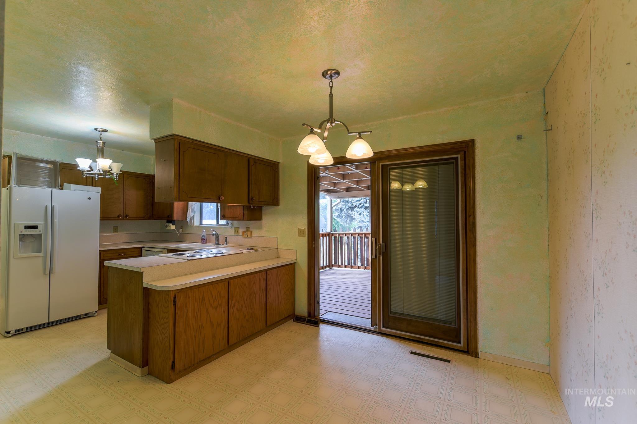 1829 Powers Ave. Property Photo 13