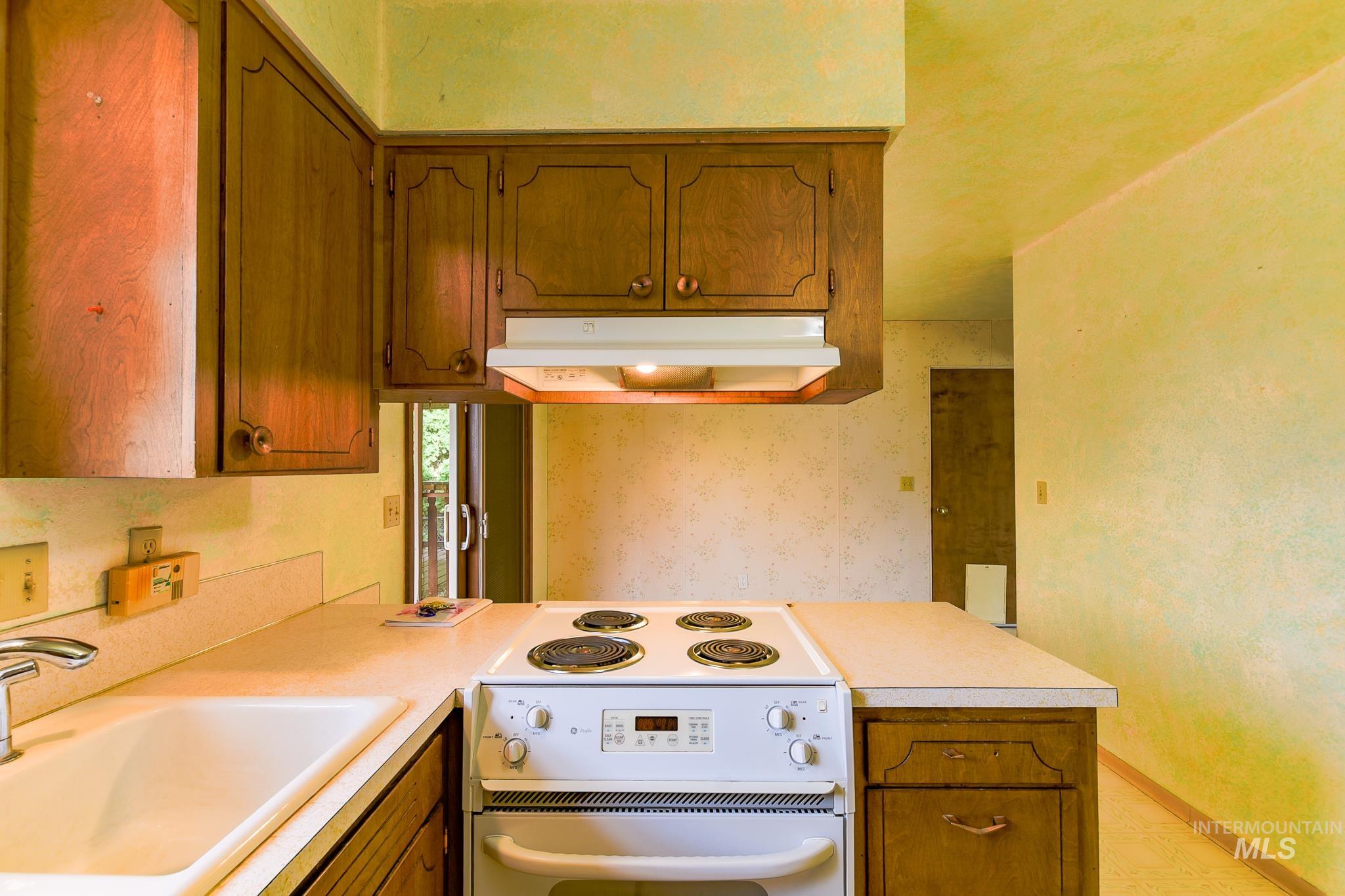 1829 Powers Ave. Property Photo 18