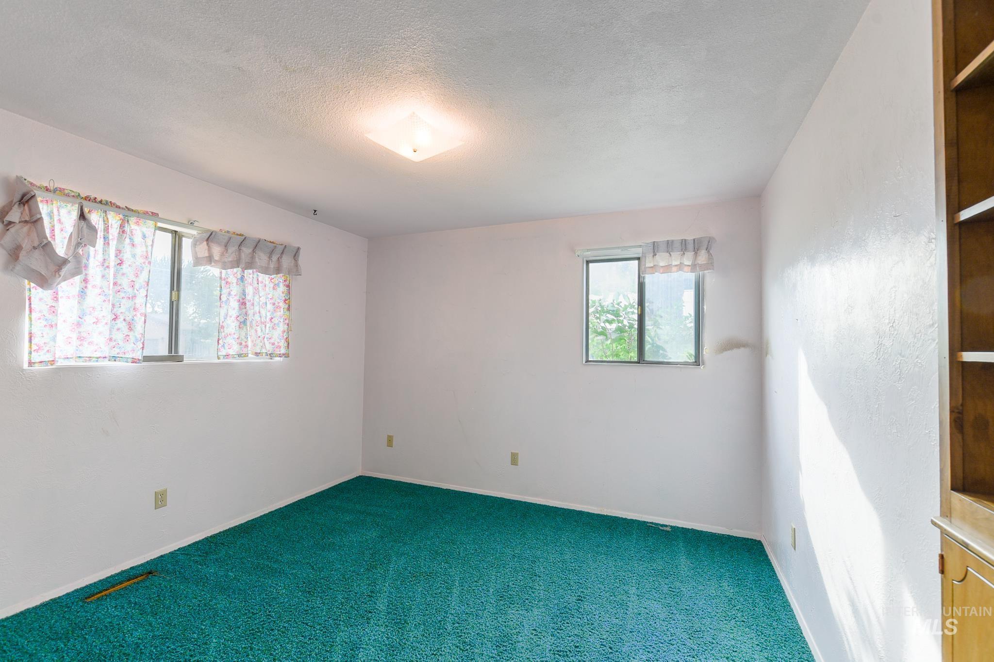 1829 Powers Ave. Property Photo 24