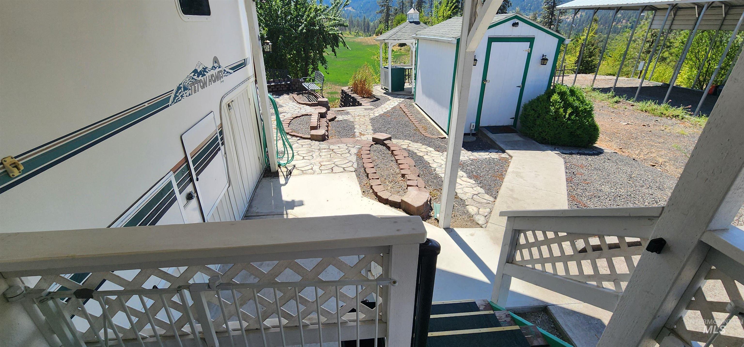 102 Chief Lawyer St Property Photo 34