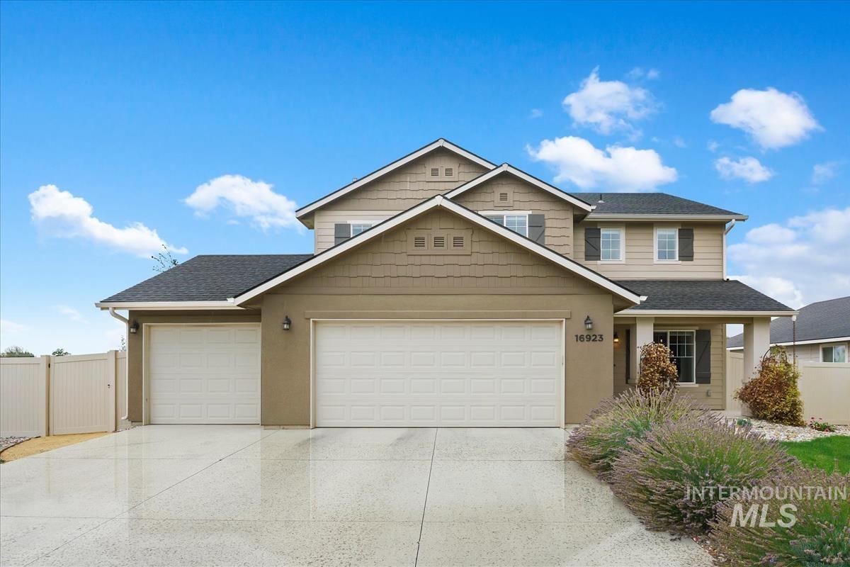 16923 N Lowerfield Loop Property Photo 1