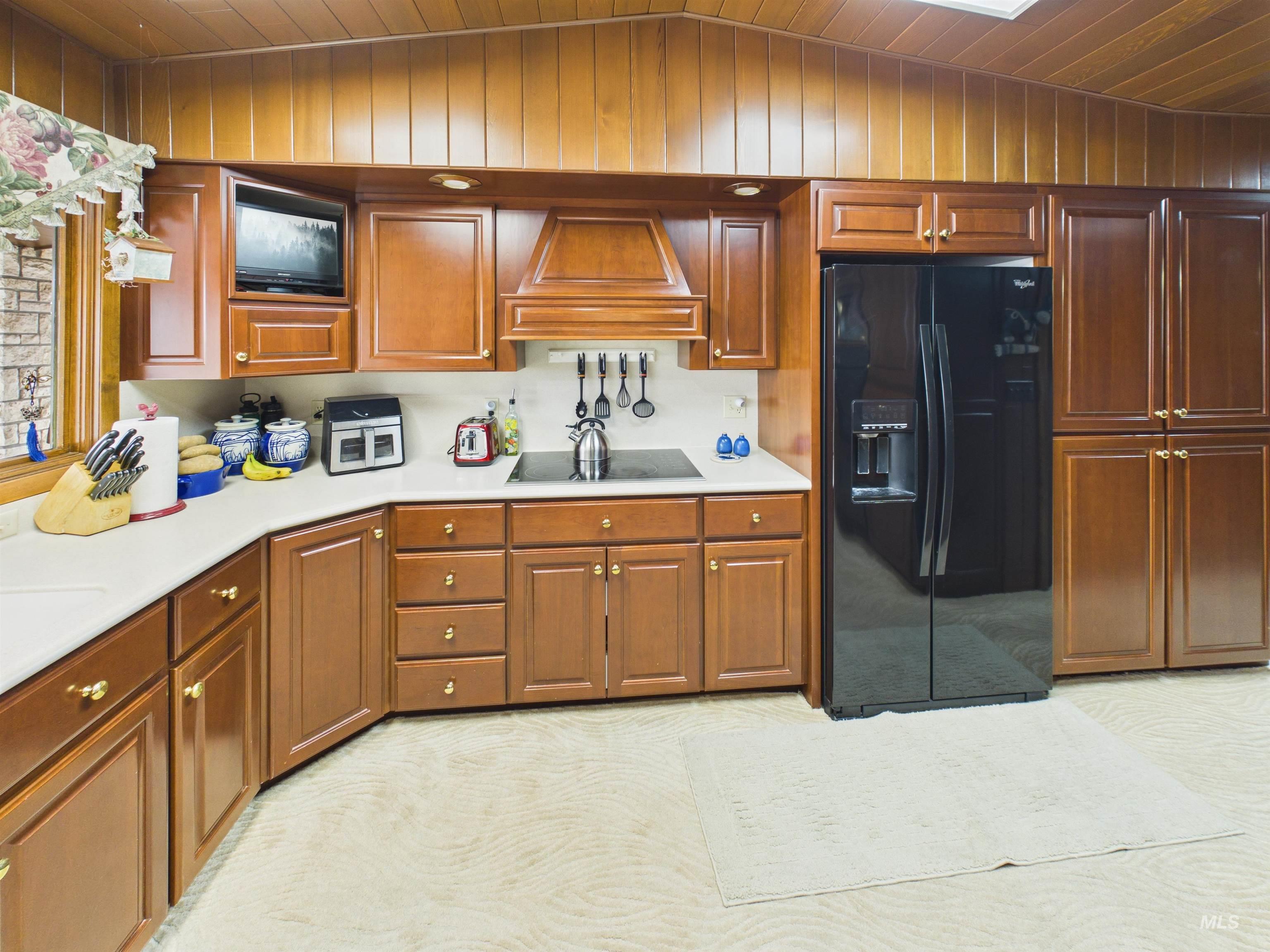 35 Van Engelen Road Property Photo 11