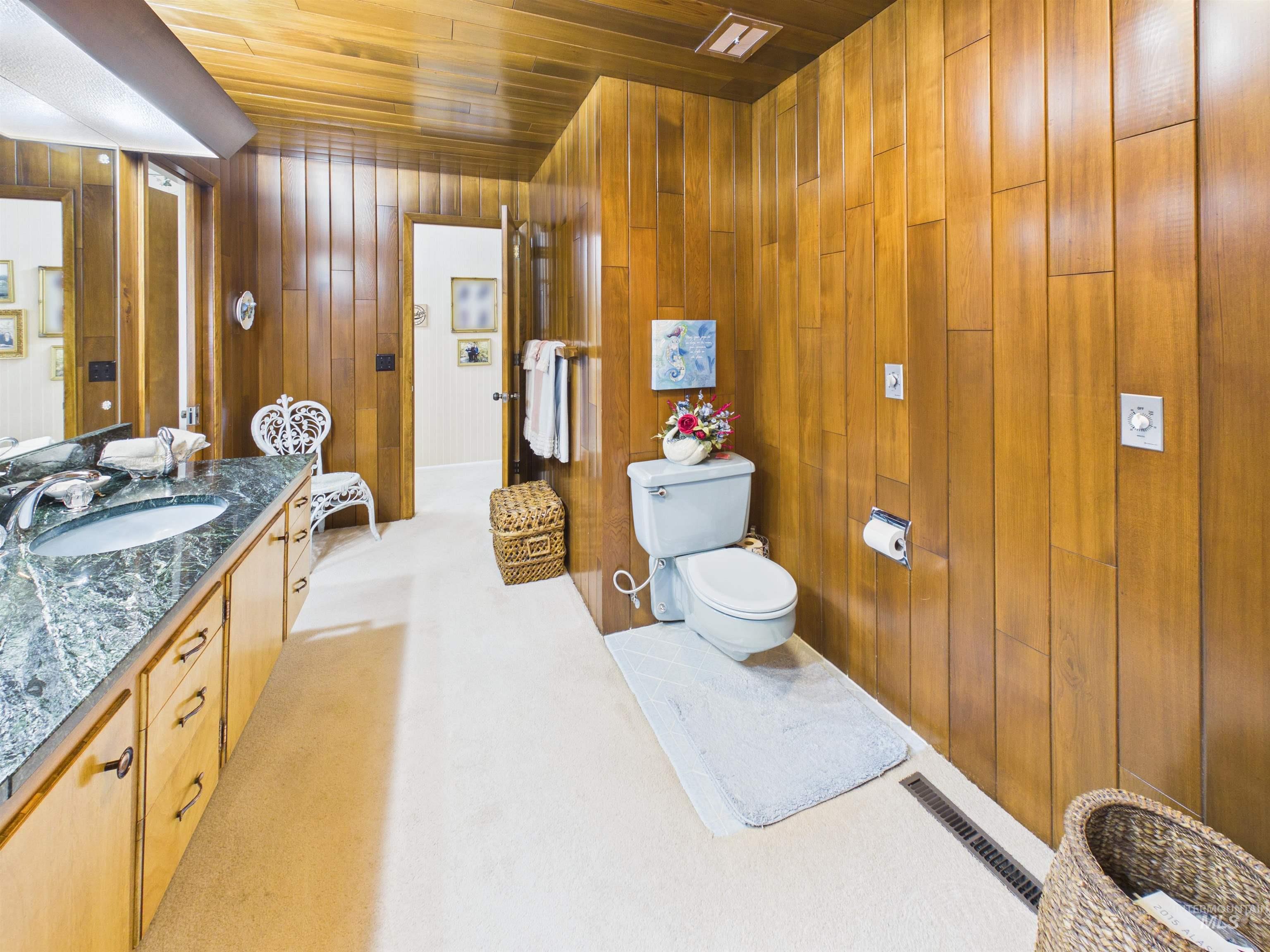 35 Van Engelen Road Property Photo 18