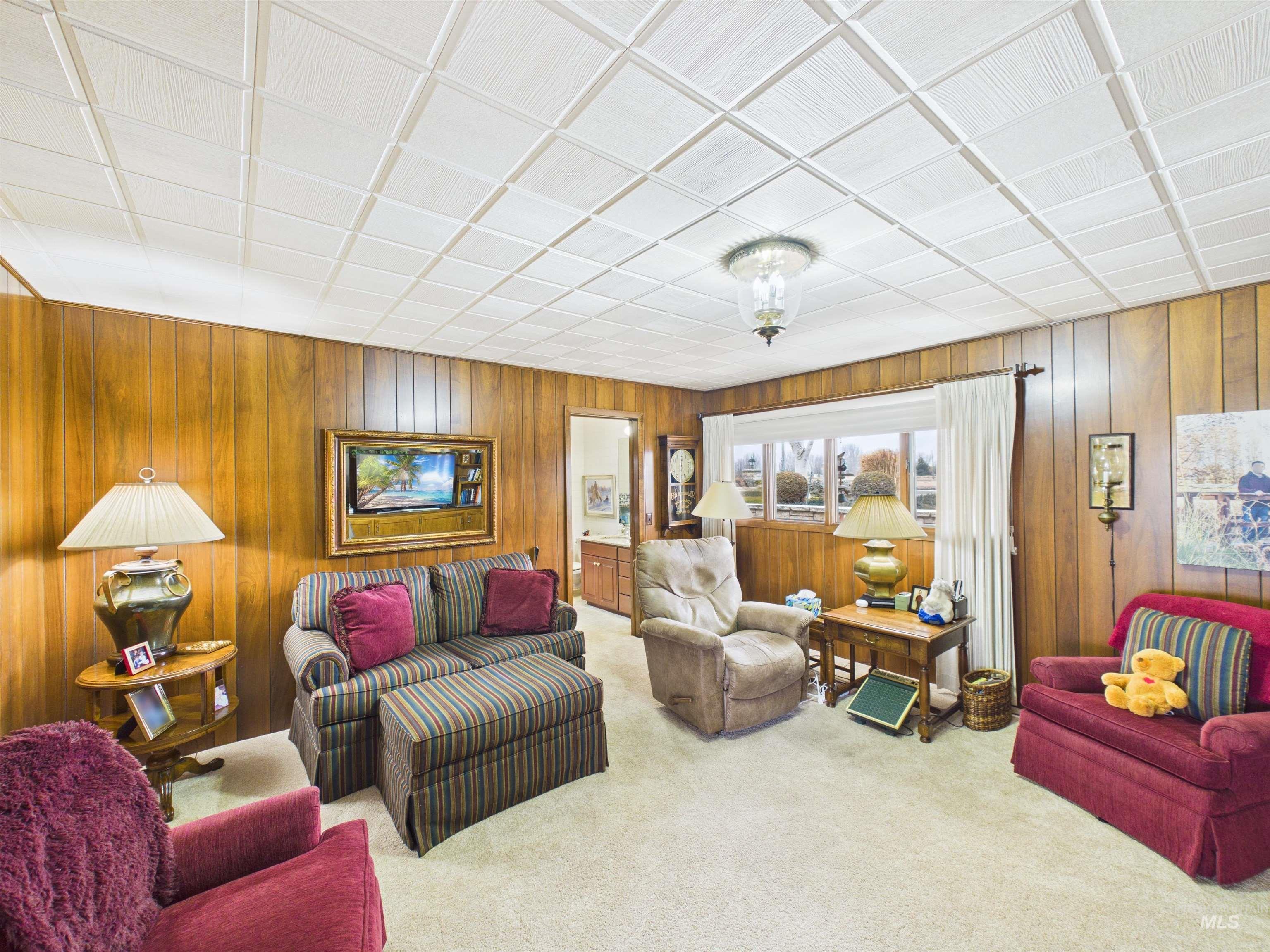 35 Van Engelen Road Property Photo 22