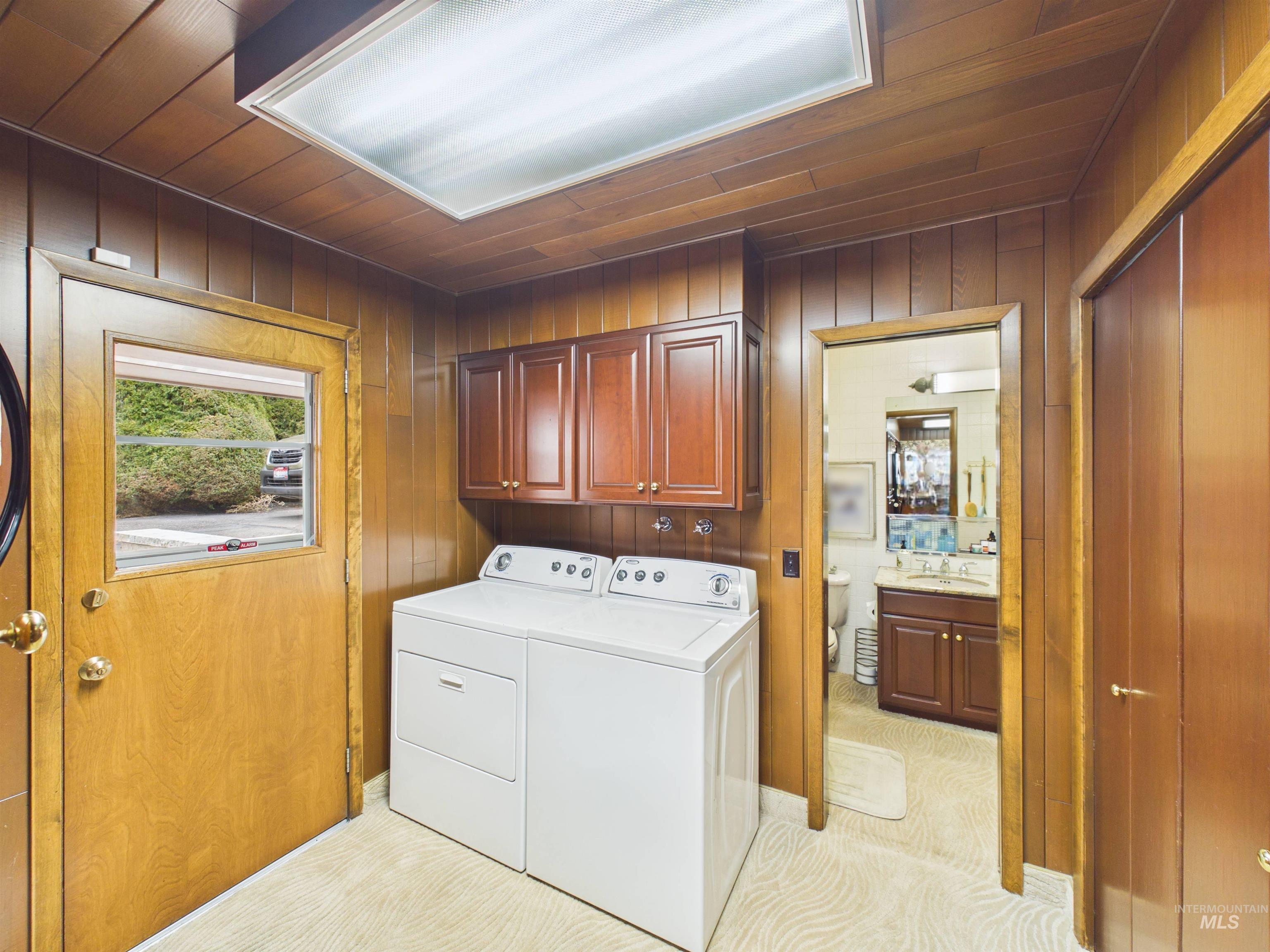 35 Van Engelen Road Property Photo 24