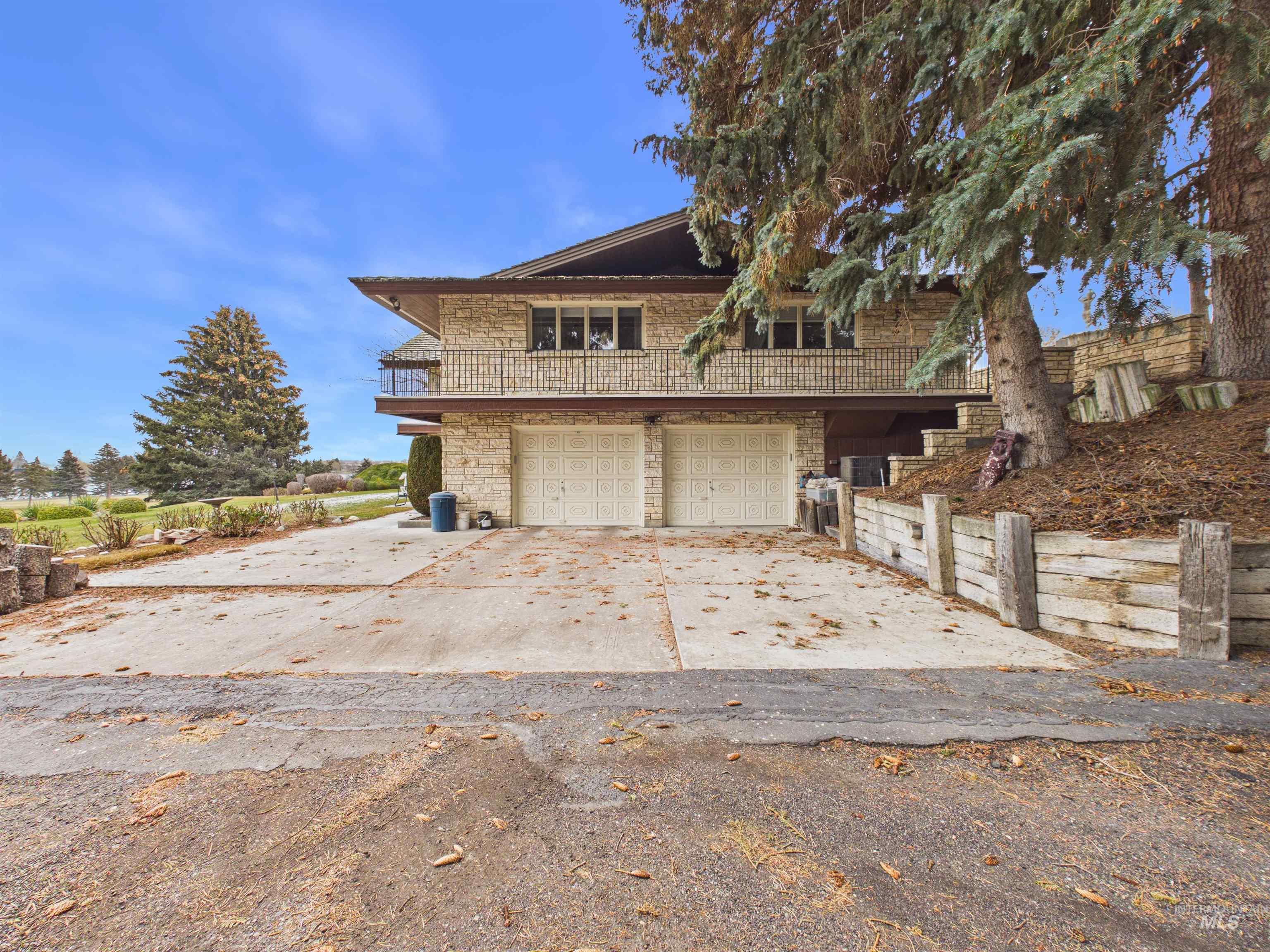 35 Van Engelen Road Property Photo 41
