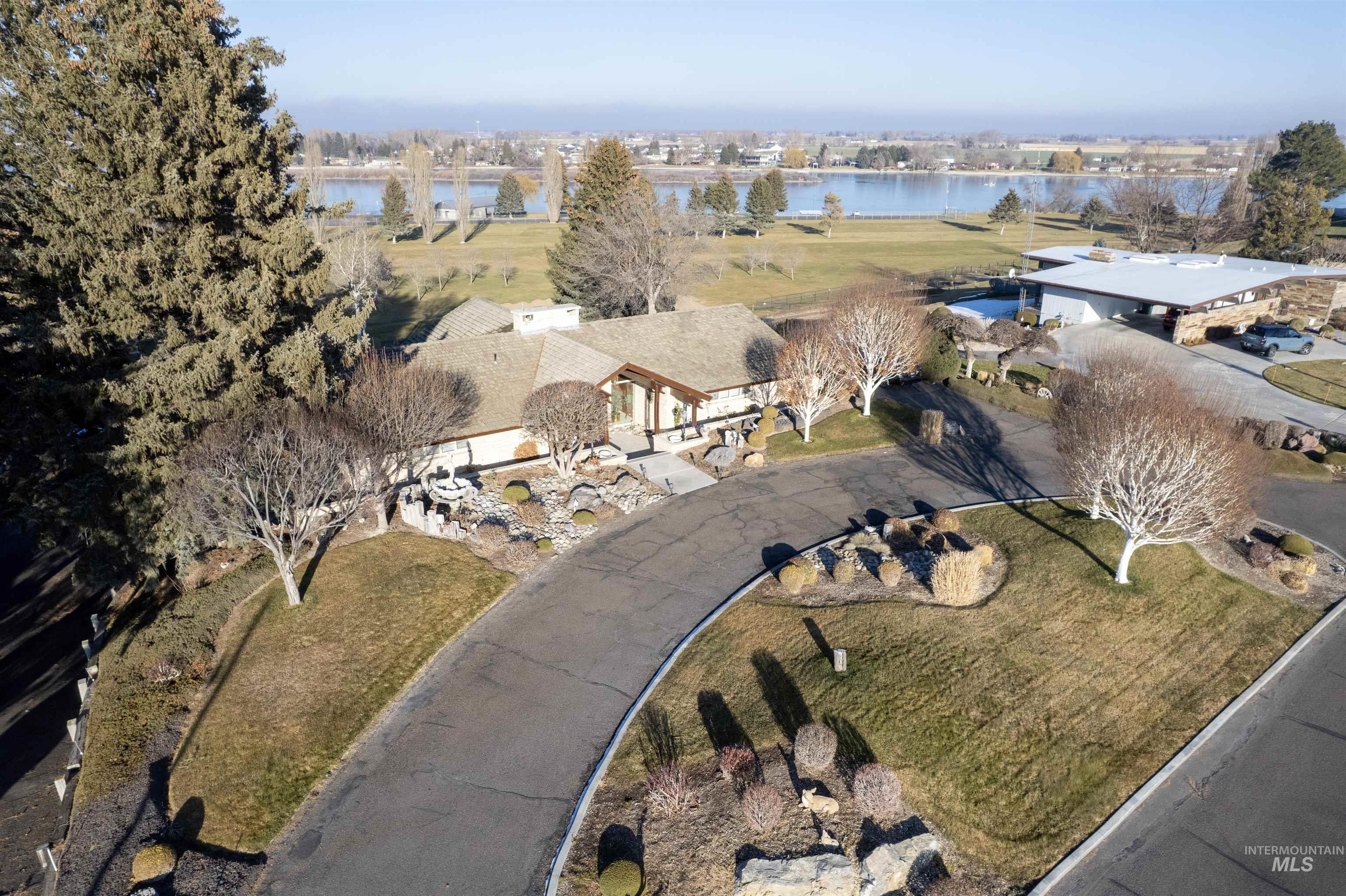 35 Van Engelen Road Property Photo 46