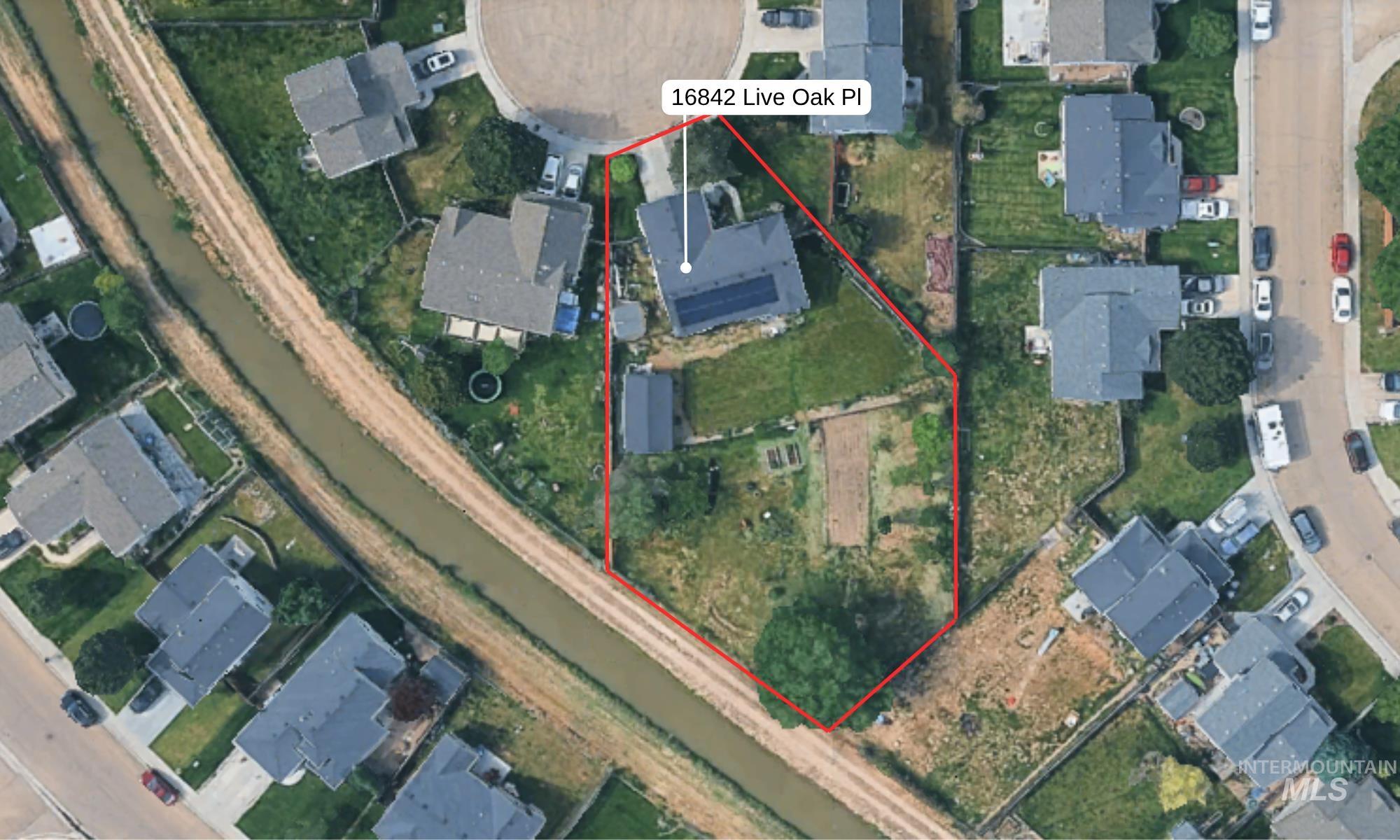 16842 Live Oak Pl Property Photo 2