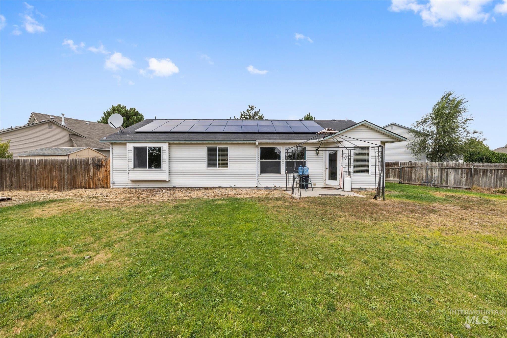 16842 Live Oak Pl Property Photo 4