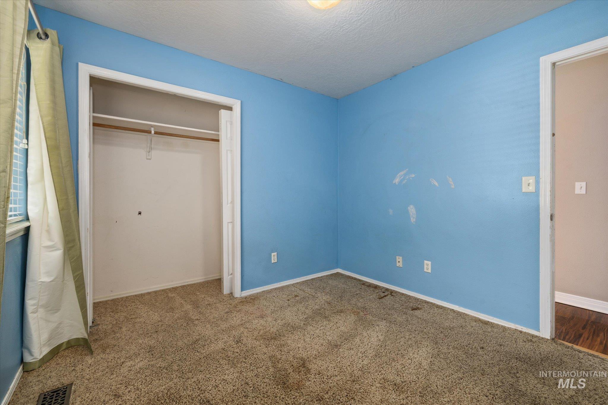 16842 Live Oak Pl Property Photo 34