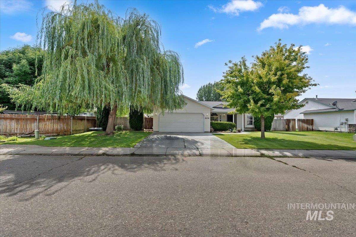 2131 E Colorado Ave Property Photo 3