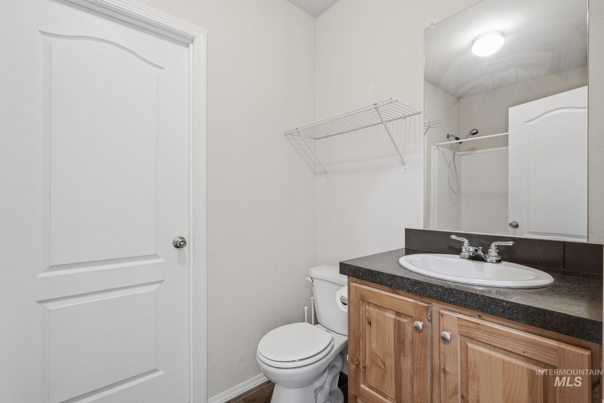 2401 S Owyhee St Property Photo 33